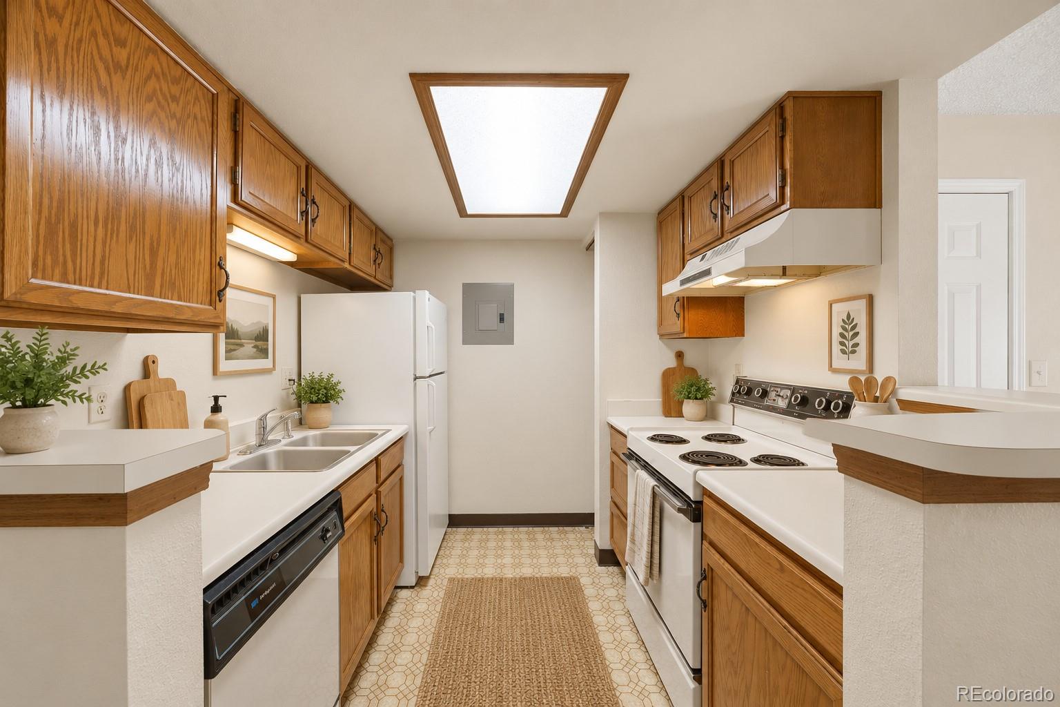 MLS Image #6 for 923 s zeno way,aurora, Colorado