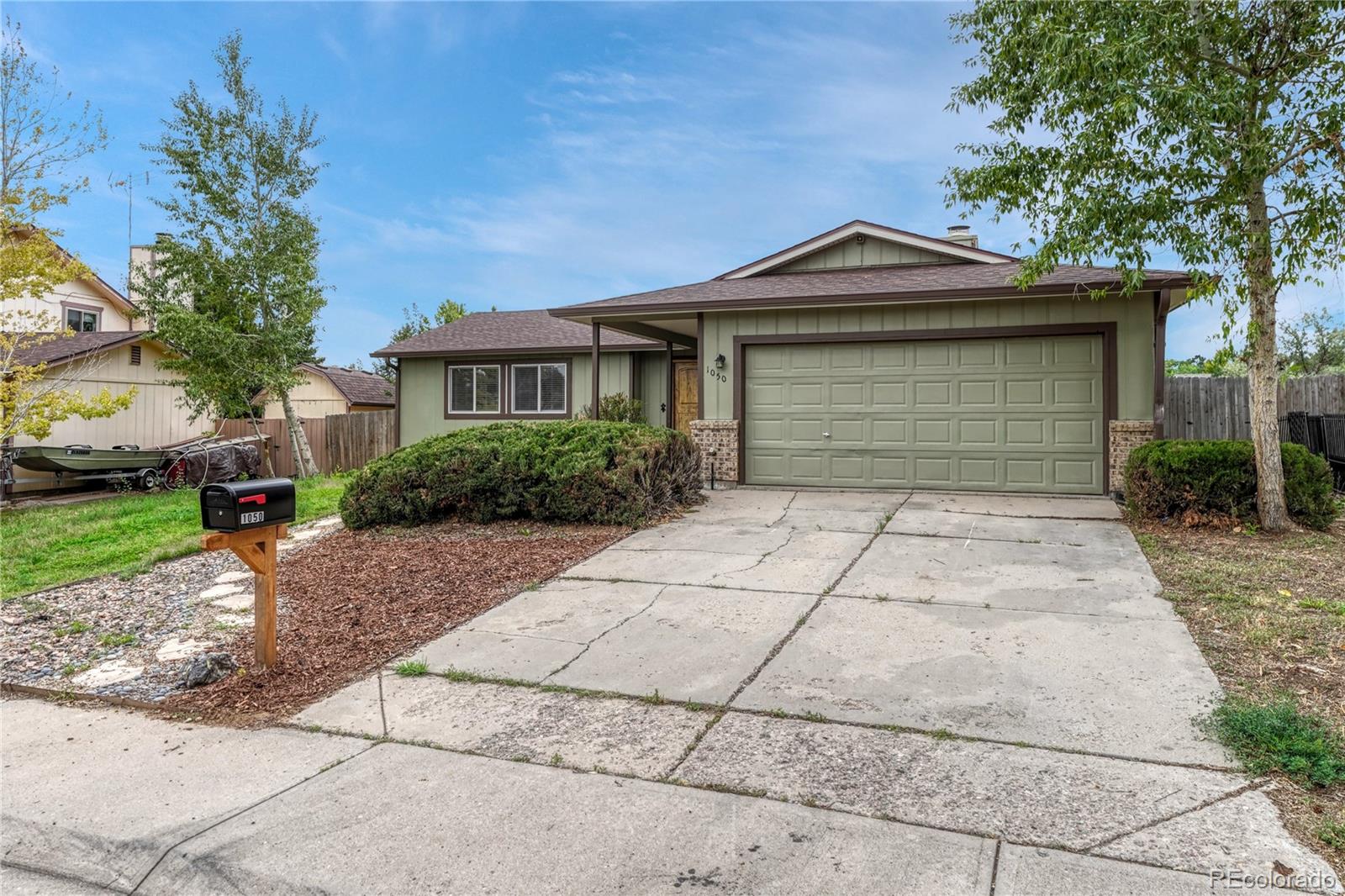 MLS Image #2 for 1050 s waco way,aurora, Colorado