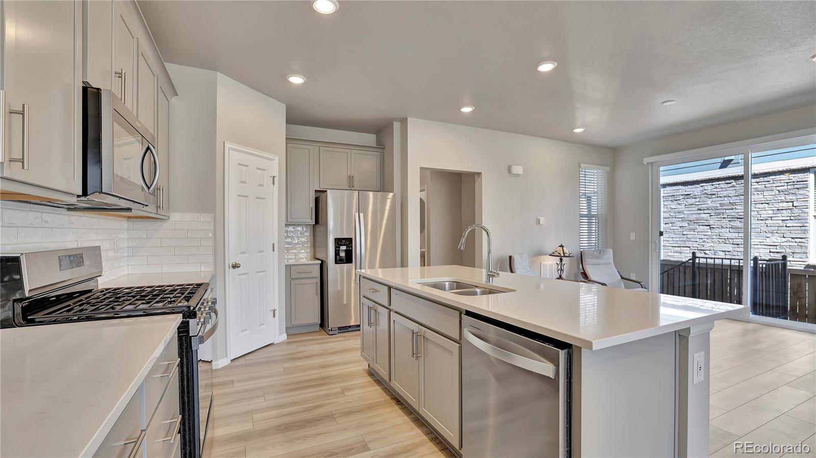 MLS Image #6 for 760 n shawnee street,aurora, Colorado