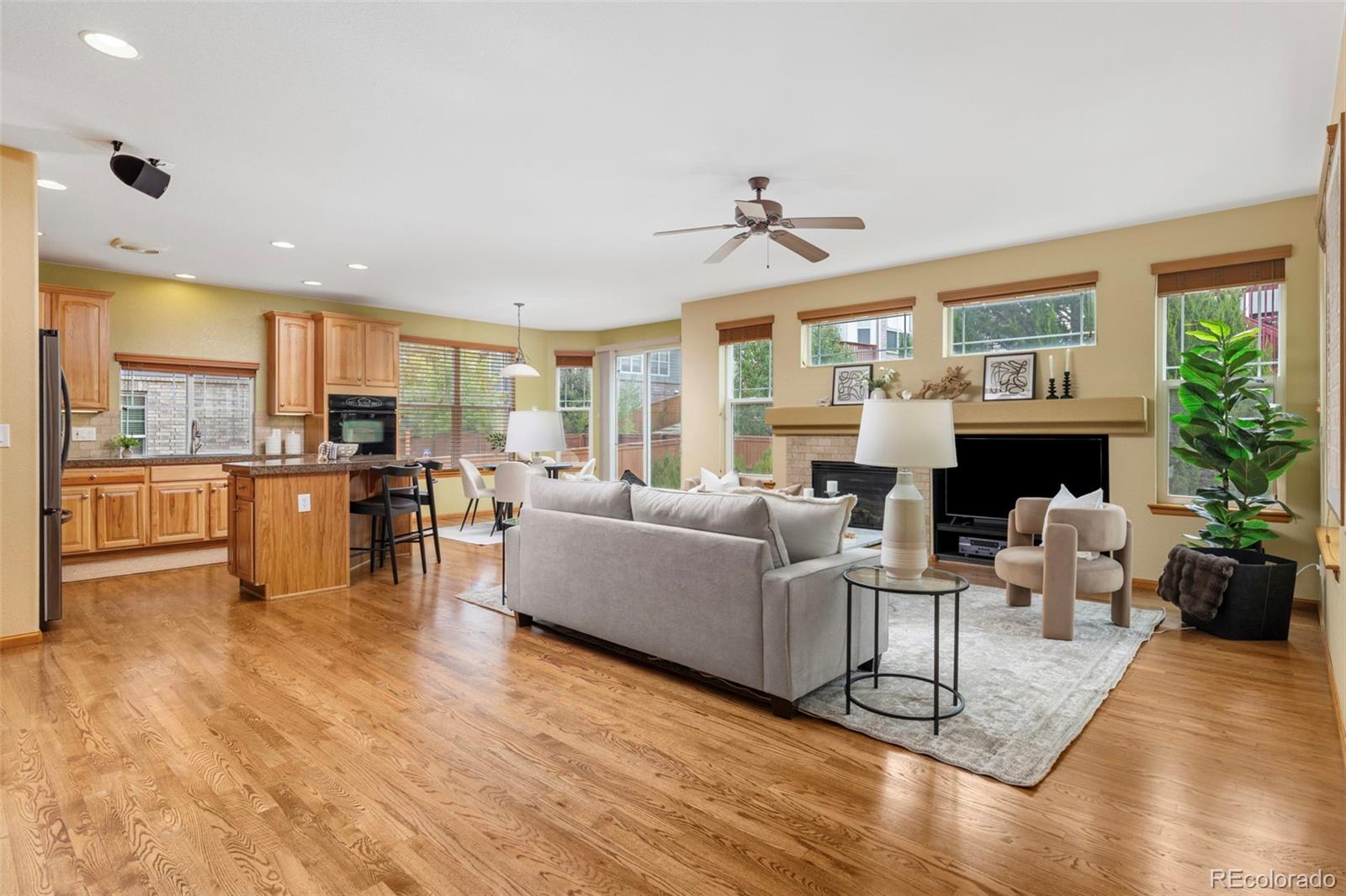 MLS Image #9 for 5344 s haleyville street,aurora, Colorado