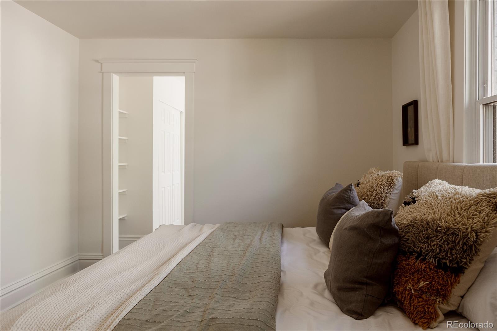 MLS Image #23 for 1521  meade street,denver, Colorado