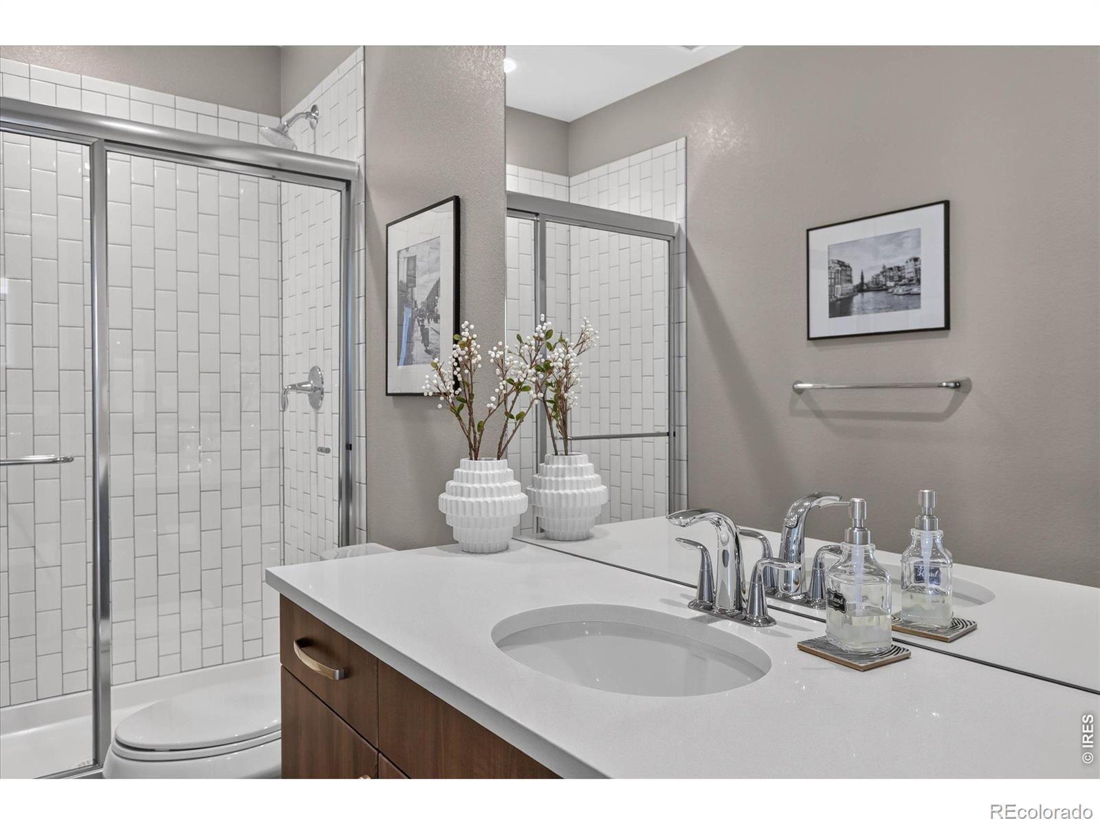 MLS Image #17 for 6048 n beeler court,denver, Colorado