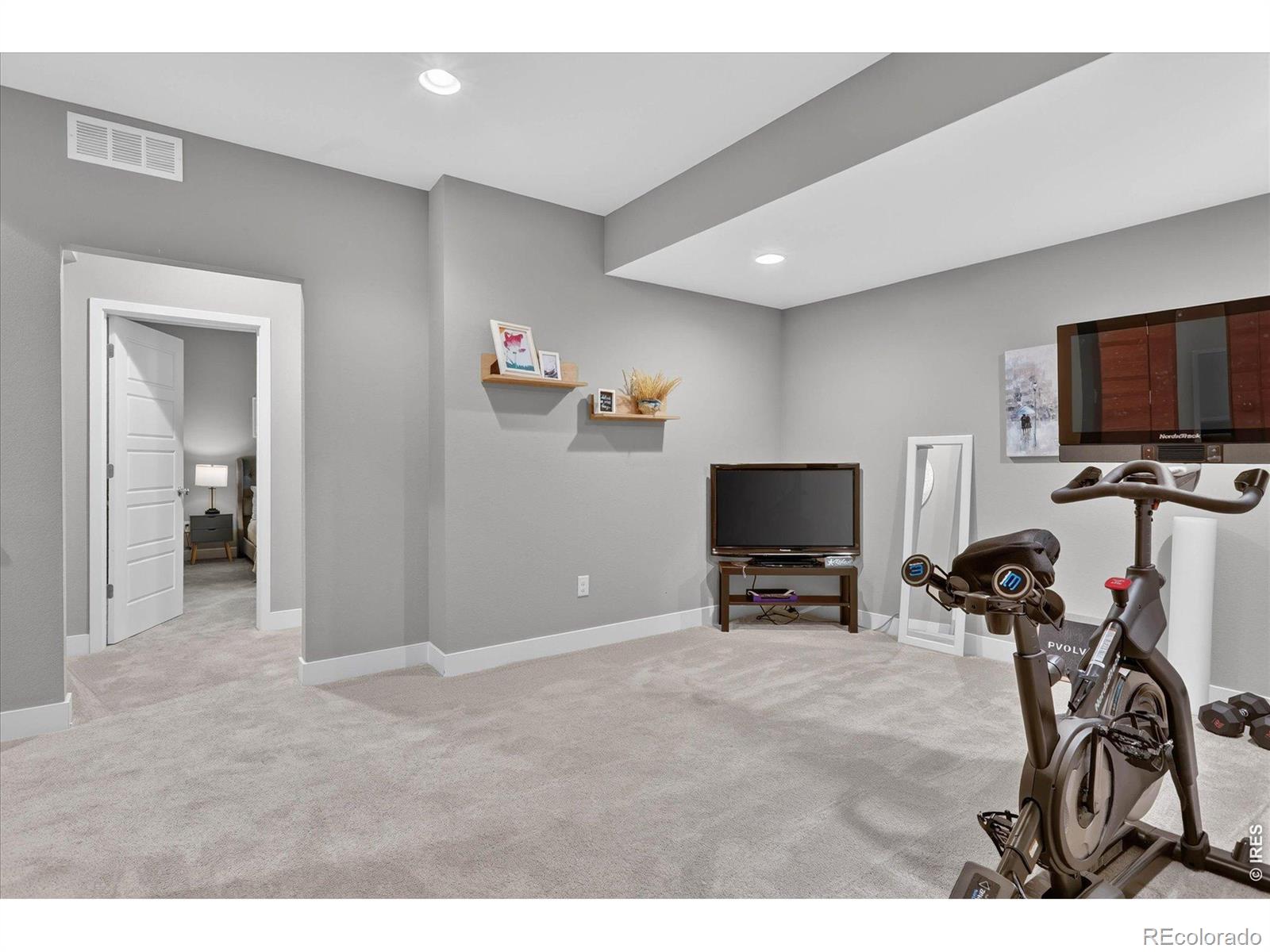MLS Image #28 for 6048 n beeler court,denver, Colorado