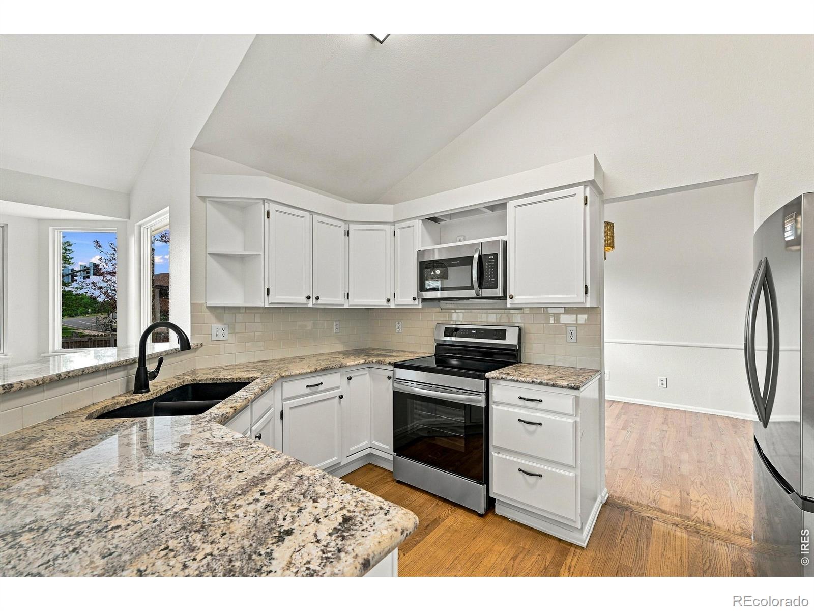 MLS Image #6 for 915 w chestnut circle,louisville, Colorado
