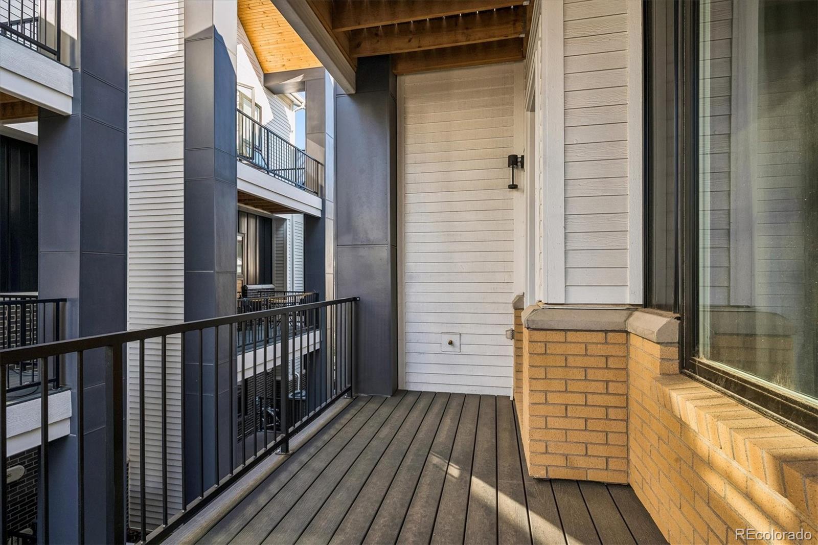MLS Image #11 for 8260 e 36th avenue,denver, Colorado