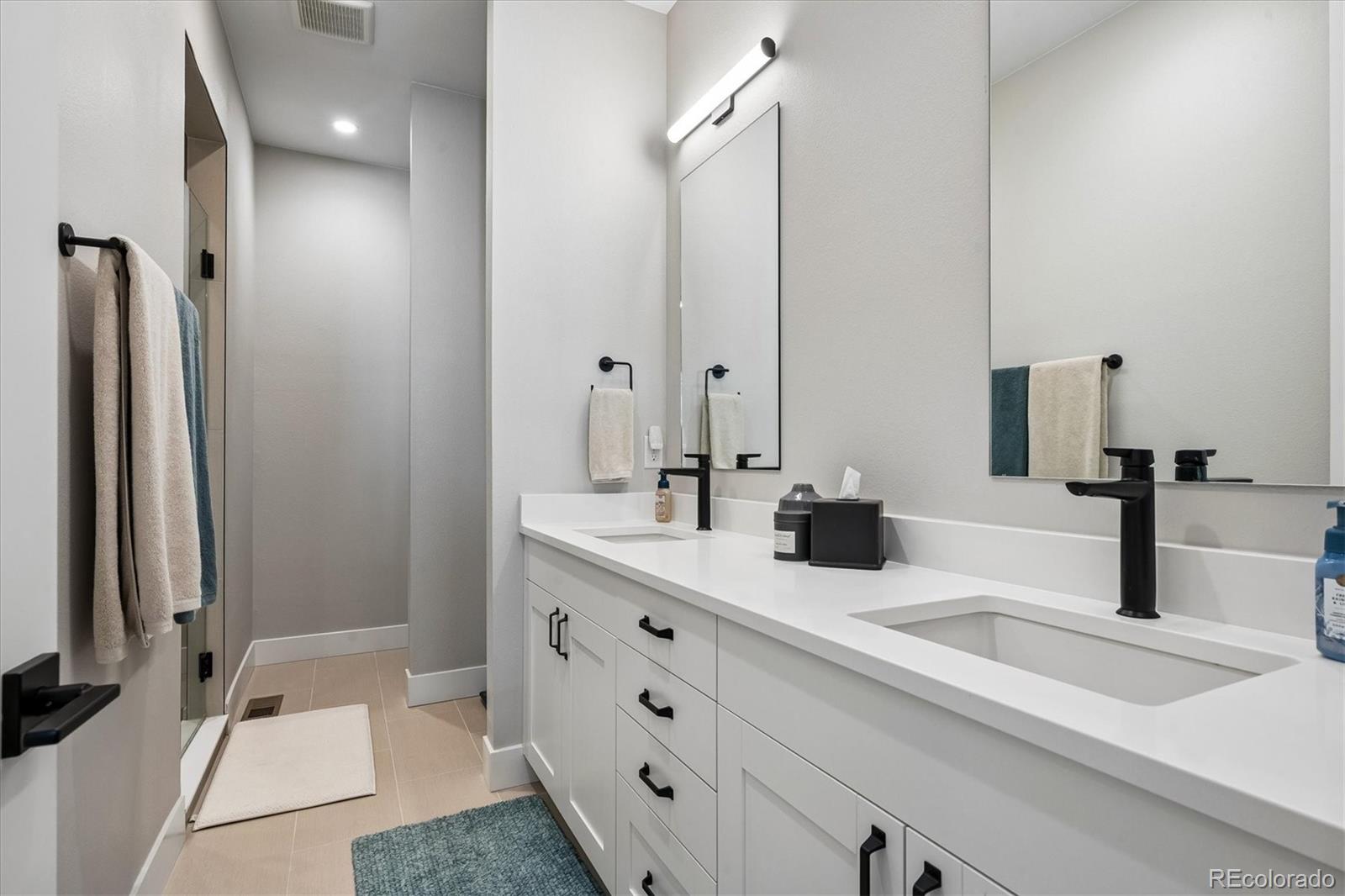 MLS Image #15 for 8260 e 36th avenue,denver, Colorado