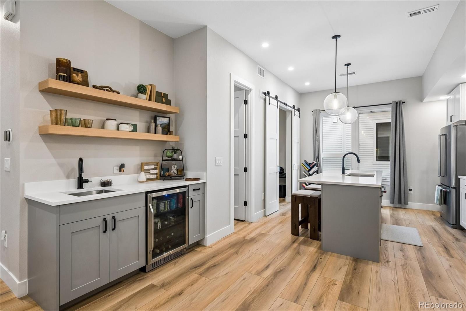 MLS Image #5 for 8260 e 36th avenue,denver, Colorado