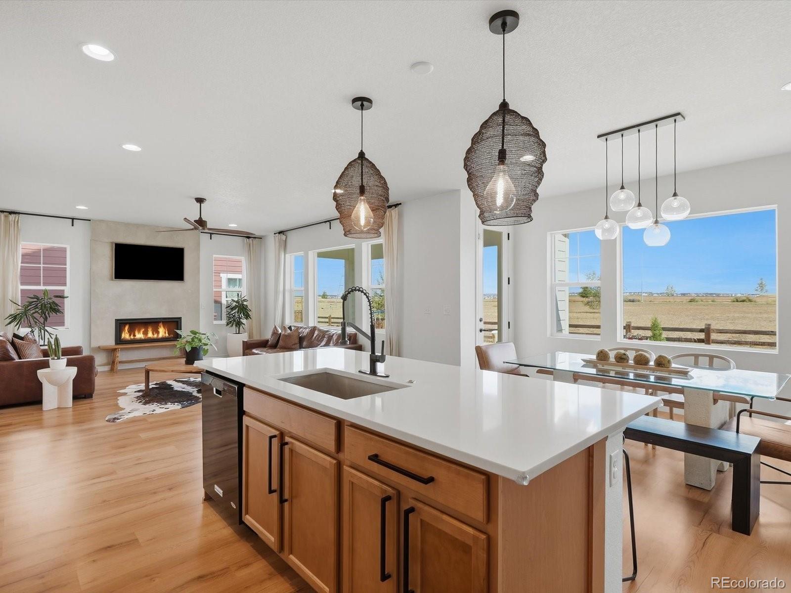 MLS Image #10 for 192 n patsburg street,aurora, Colorado