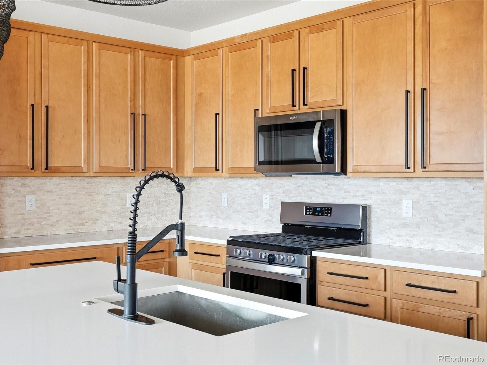 MLS Image #15 for 192 n patsburg street,aurora, Colorado