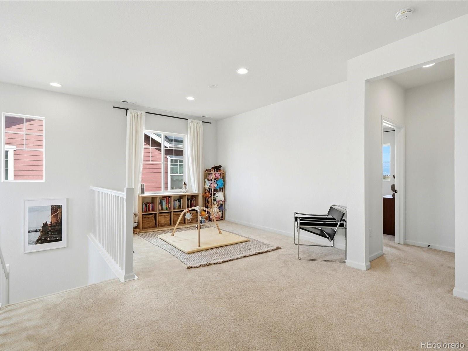 MLS Image #17 for 192 n patsburg street,aurora, Colorado