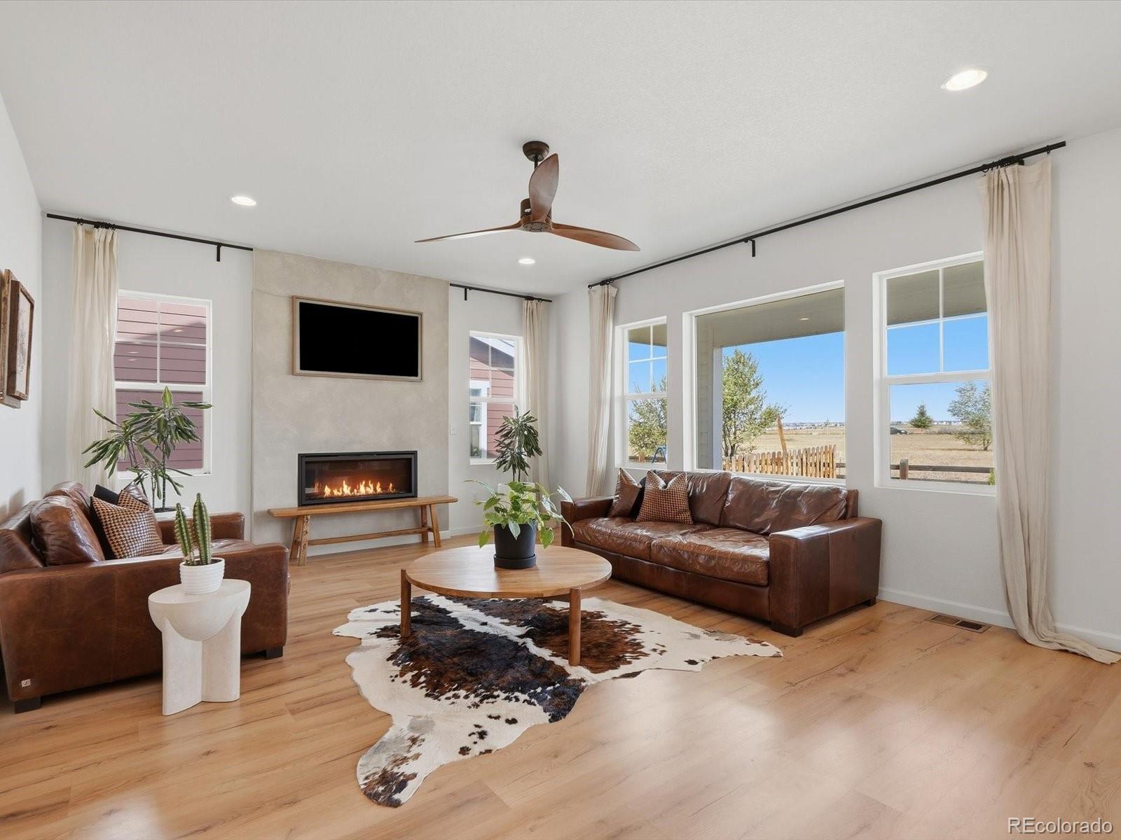 MLS Image #7 for 192 n patsburg street,aurora, Colorado