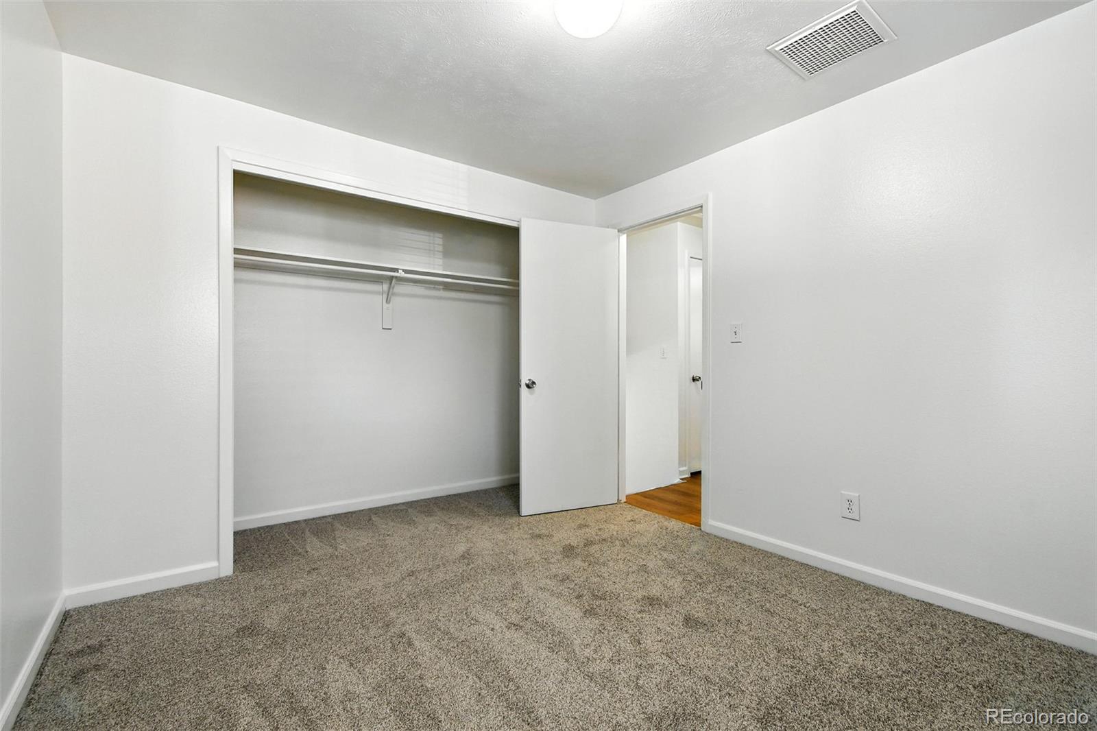 MLS Image #13 for 3207  carson street,aurora, Colorado