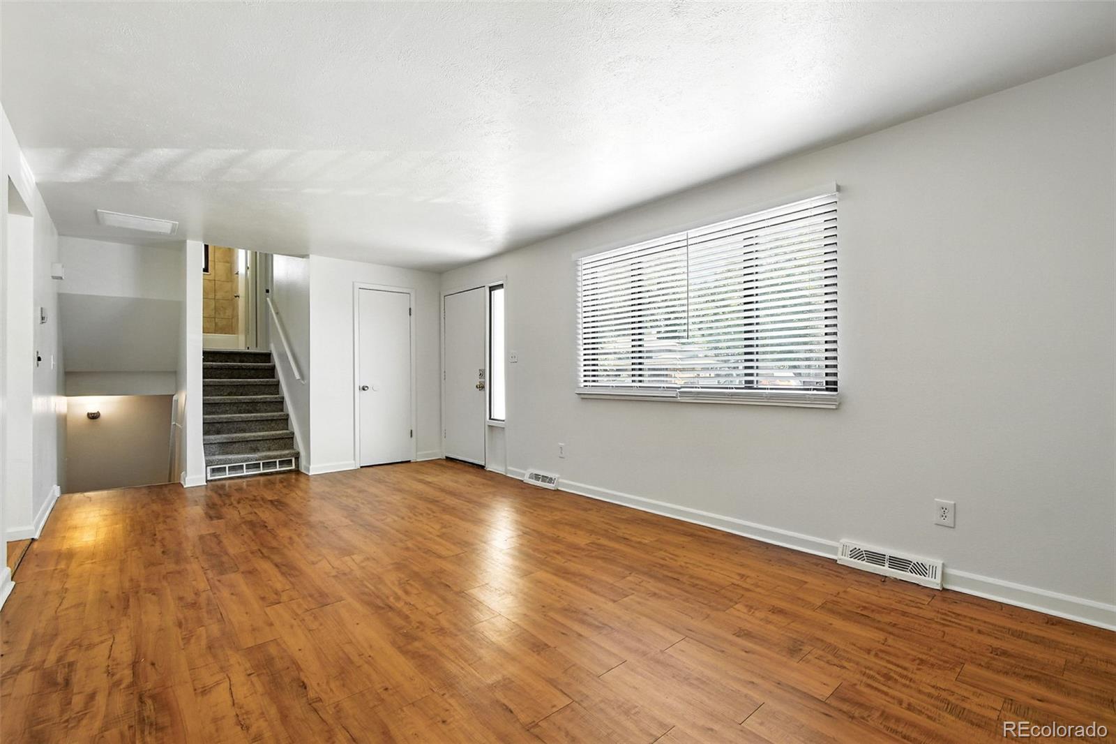 MLS Image #9 for 3207  carson street,aurora, Colorado