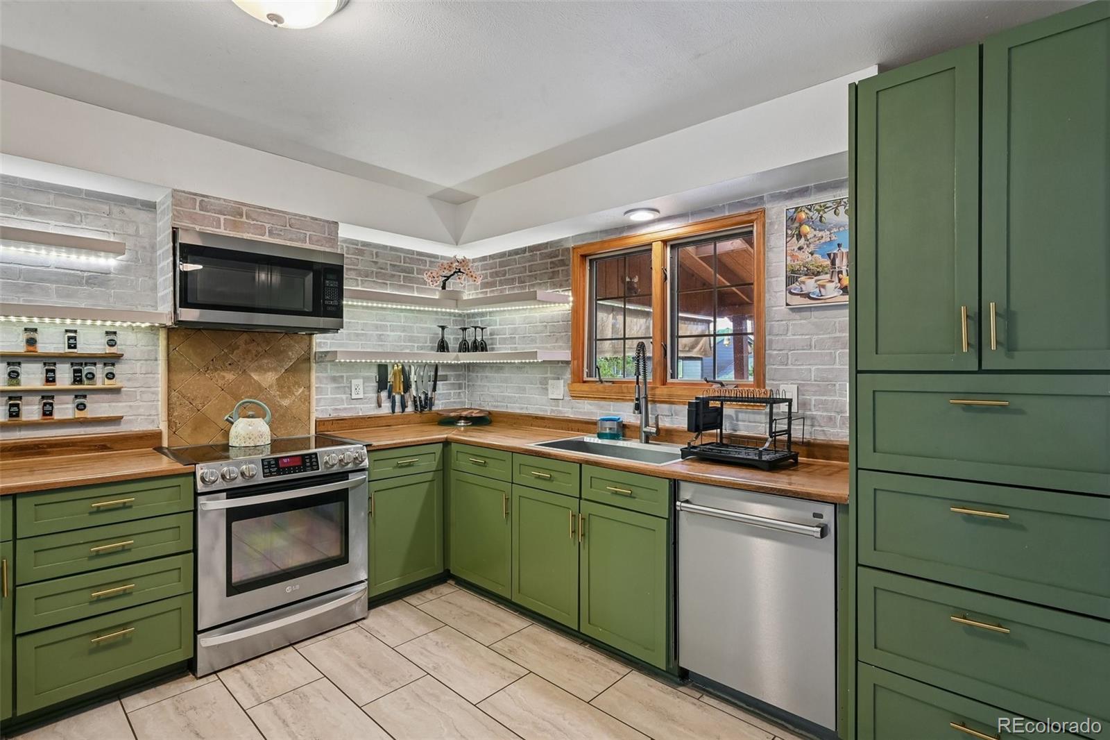 MLS Image #5 for 1149 s kittredge street,aurora, Colorado