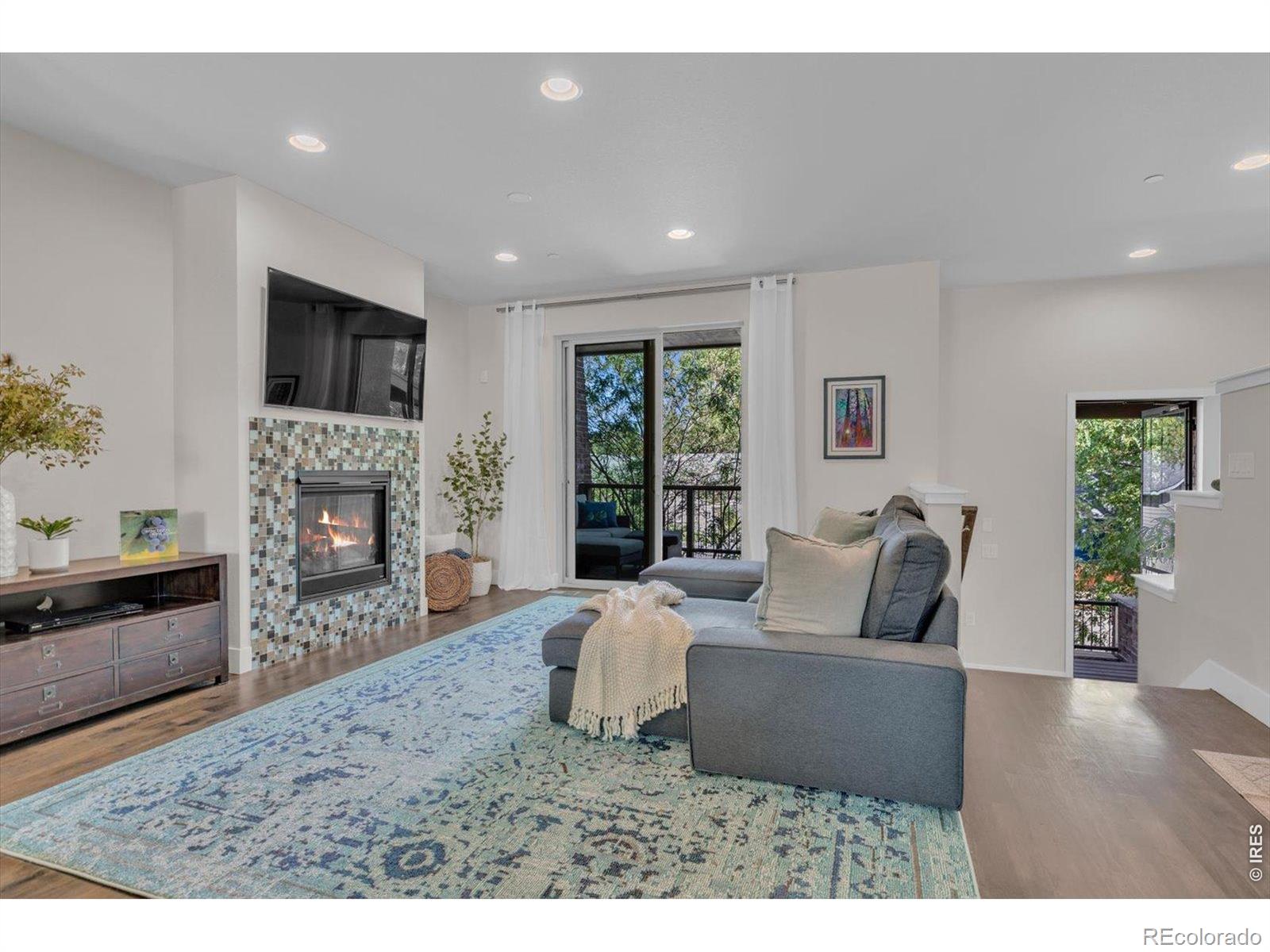 MLS Image #6 for 1082  griffith street,louisville, Colorado