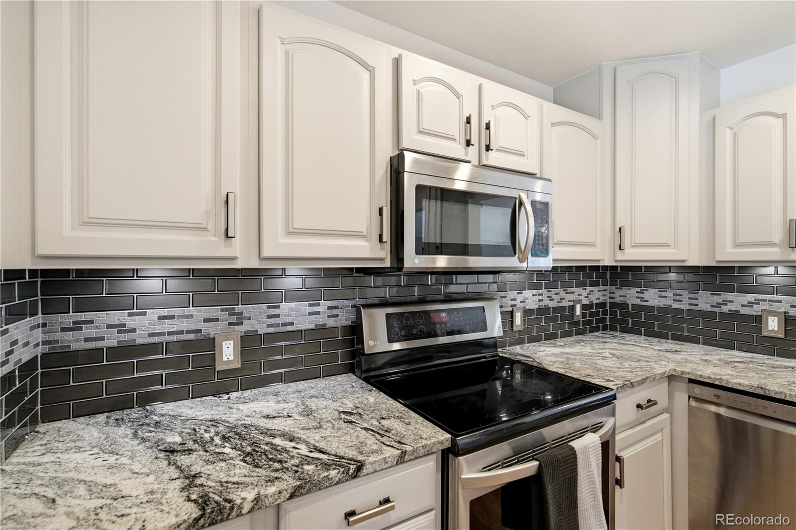 MLS Image #12 for 479 s harlan street,lakewood, Colorado