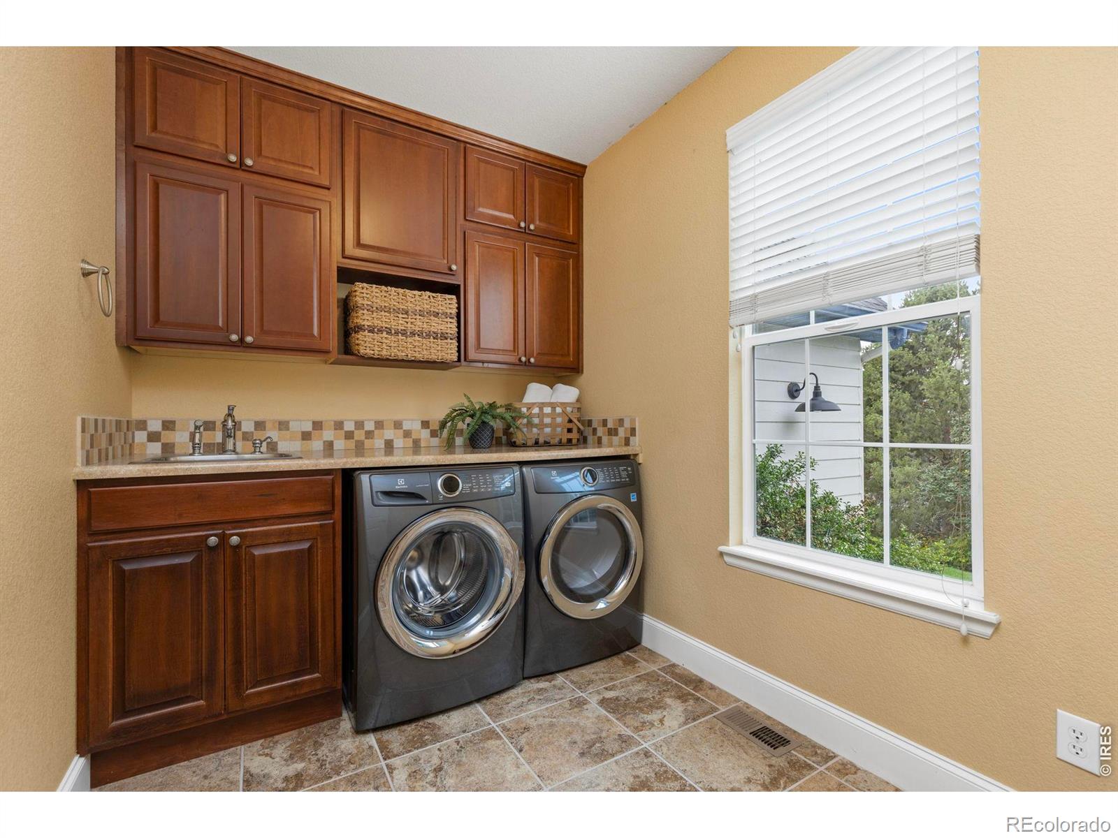 MLS Image #18 for 9380  cottonwood circle,longmont, Colorado