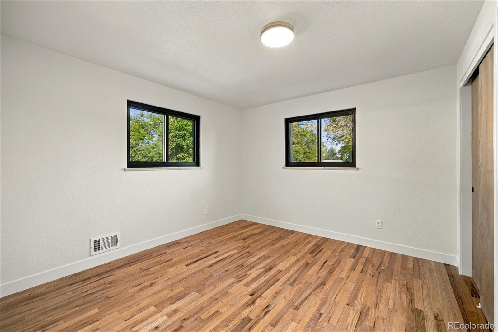 MLS Image #10 for 13899 e 25th avenue,aurora, Colorado
