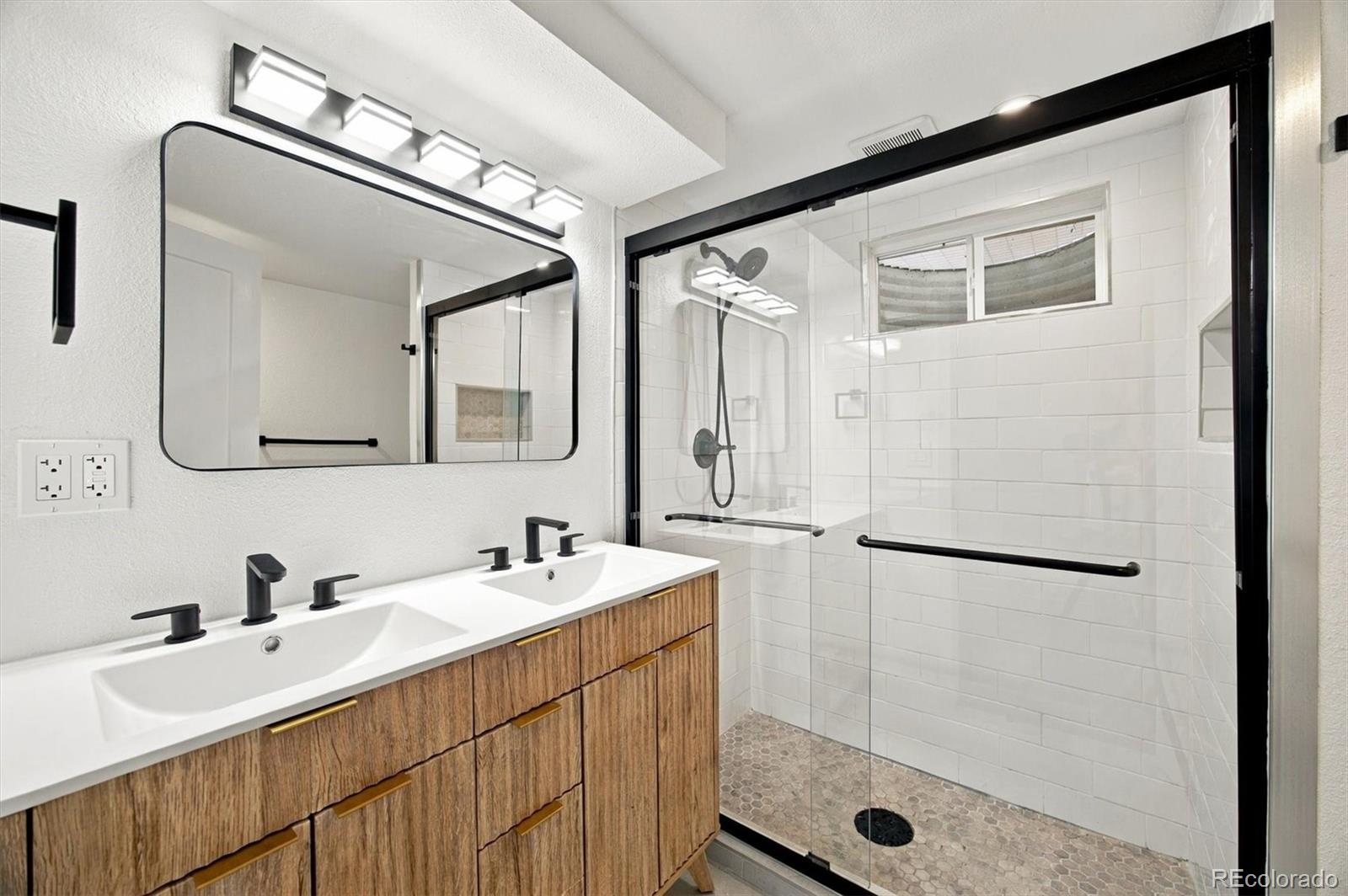 MLS Image #24 for 13899 e 25th avenue,aurora, Colorado