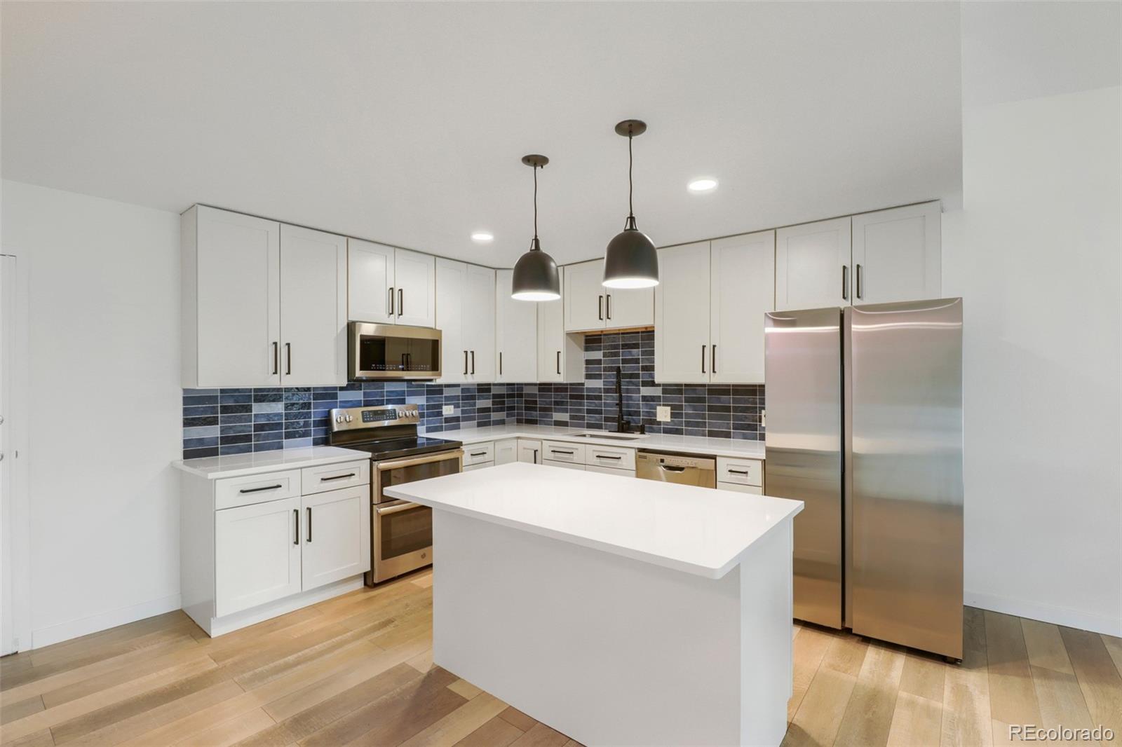 MLS Image #14 for 795 s alton way,denver, Colorado