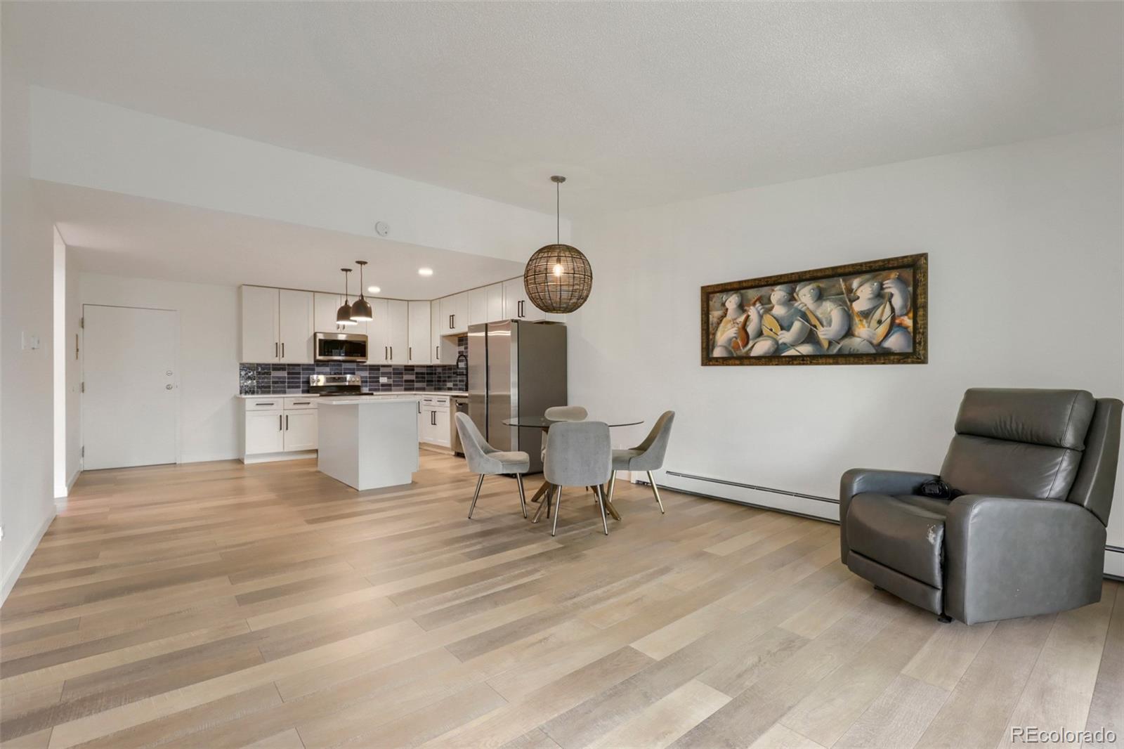 MLS Image #5 for 795 s alton way,denver, Colorado