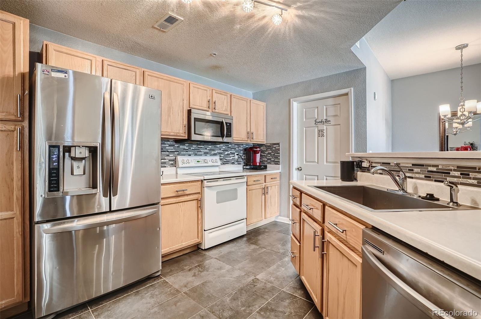 MLS Image #11 for 5703 n gibralter way 105,aurora, Colorado