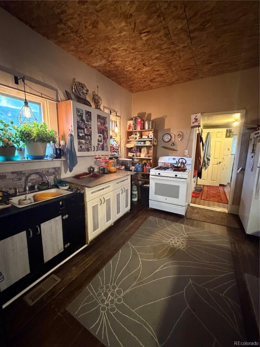 MLS Image #15 for 307  elm street,arriba, Colorado