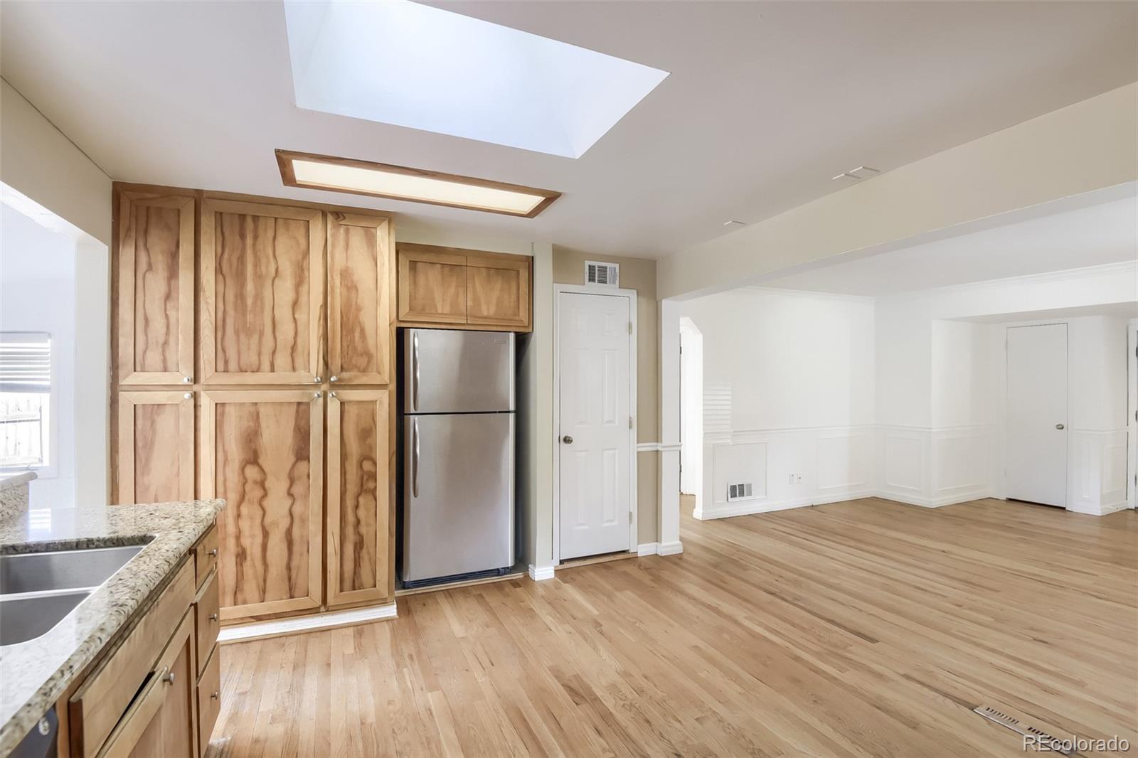 MLS Image #5 for 4751 e amherst avenue,denver, Colorado