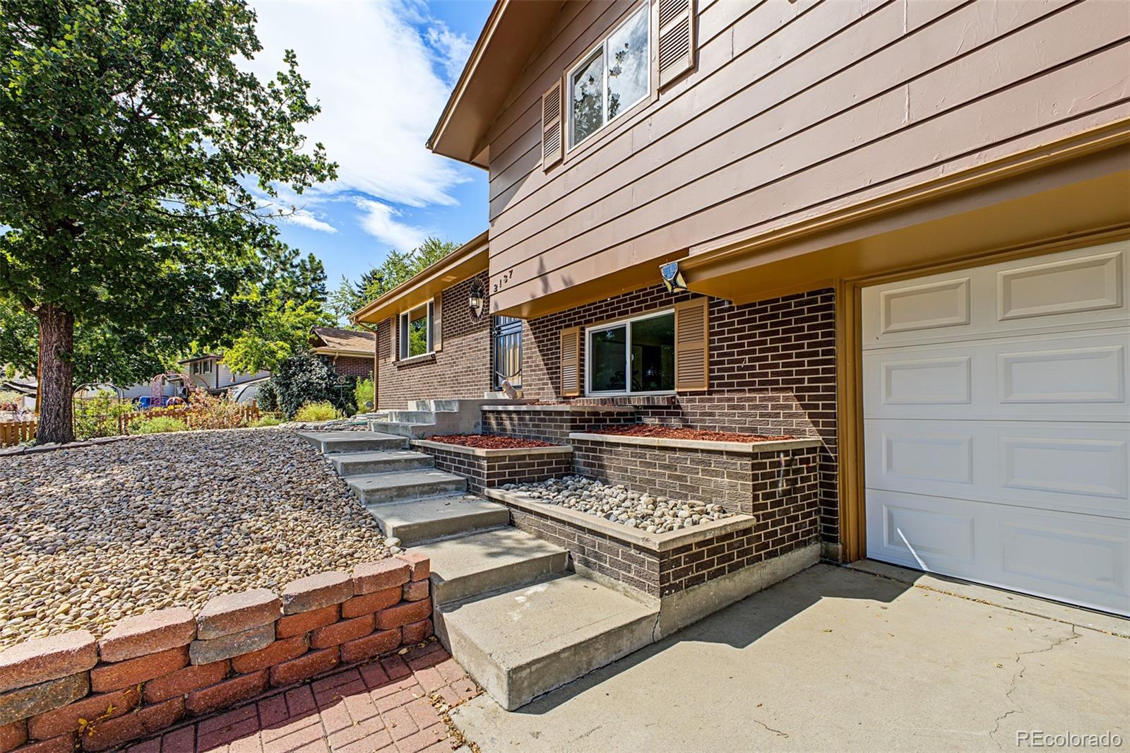MLS Image #4 for 2137 s yarrow street,lakewood, Colorado