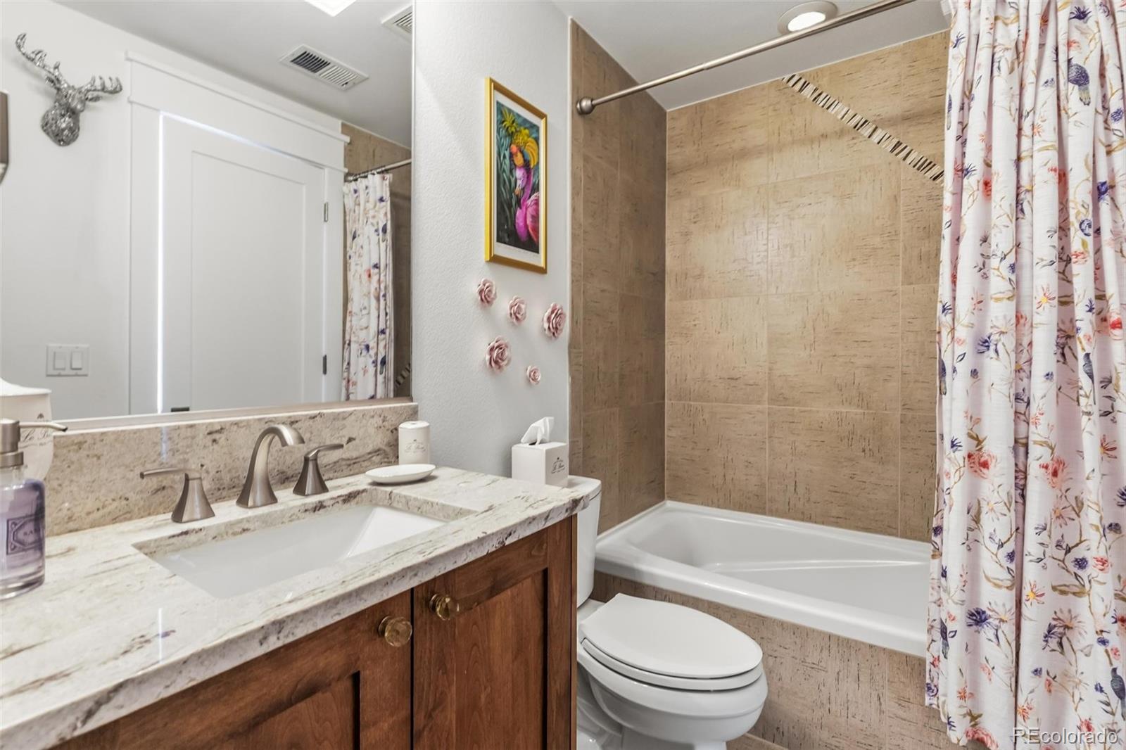 MLS Image #31 for 1511 s milwaukee street,denver, Colorado
