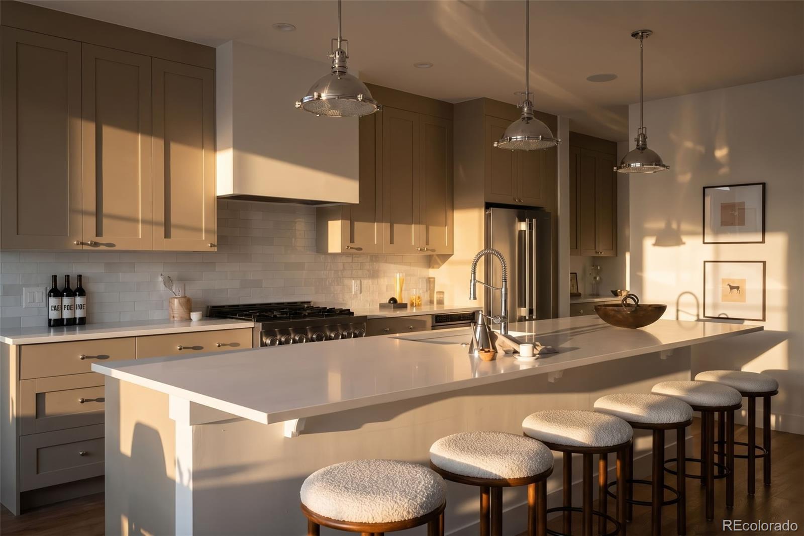 MLS Image #6 for 2940 s cherokee street,englewood, Colorado