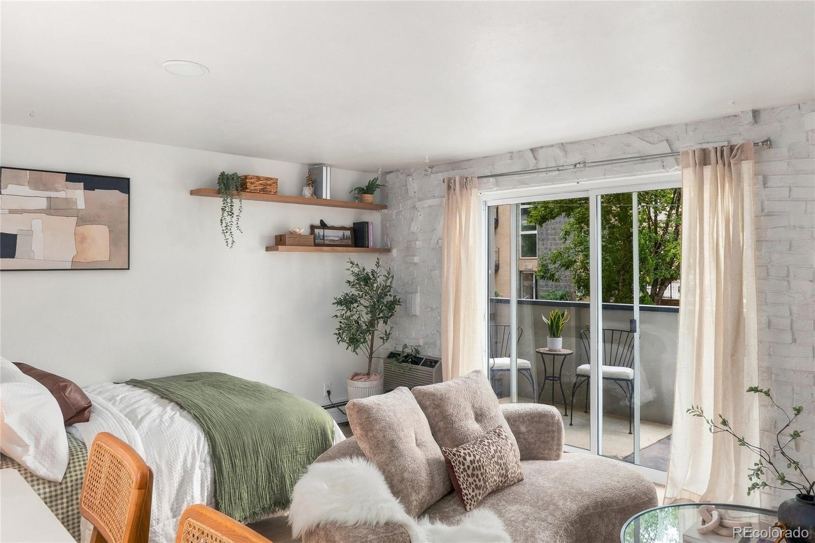 MLS Image #7 for 1270 n marion street,denver, Colorado