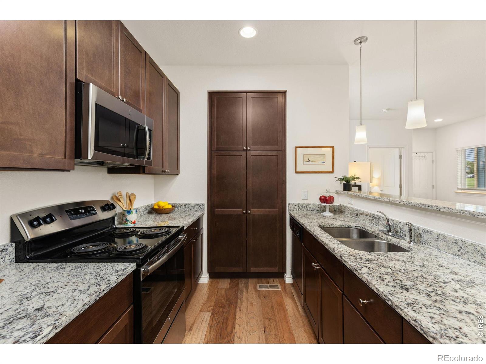 MLS Image #10 for 226 n parkside drive,longmont, Colorado