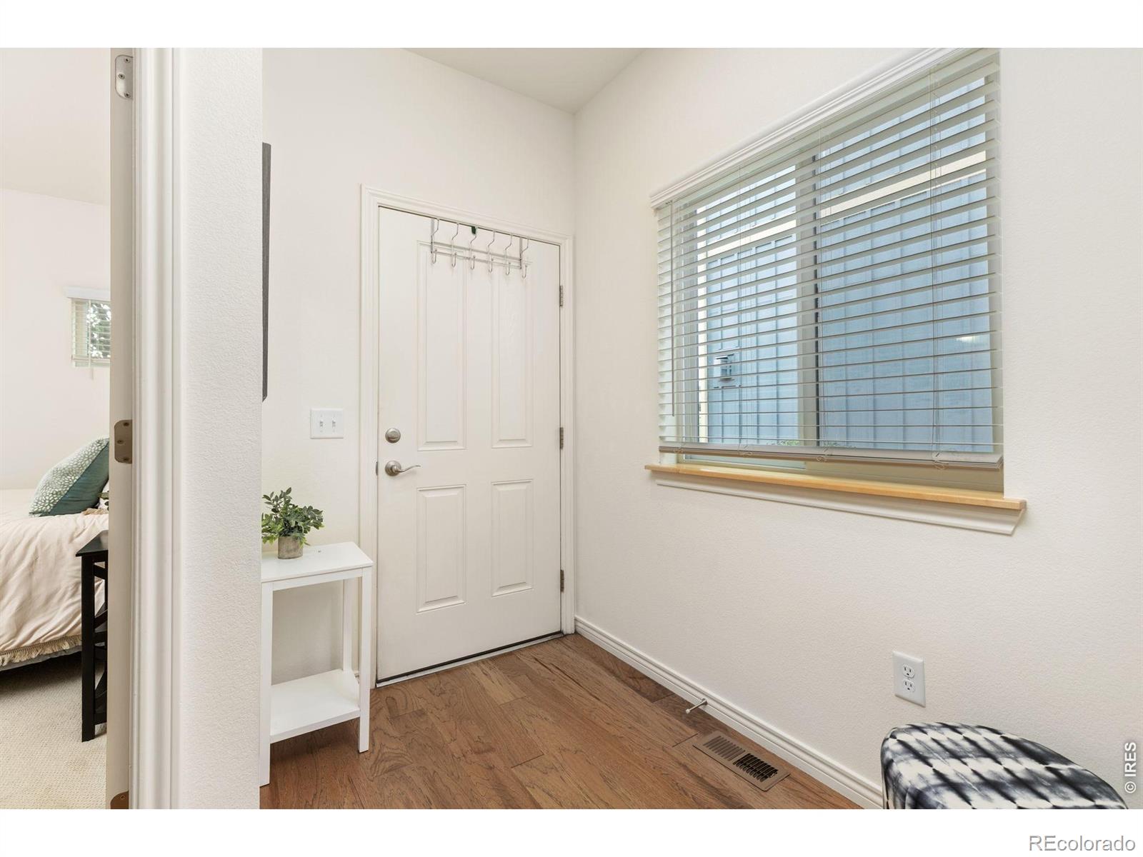 MLS Image #2 for 226 n parkside drive,longmont, Colorado