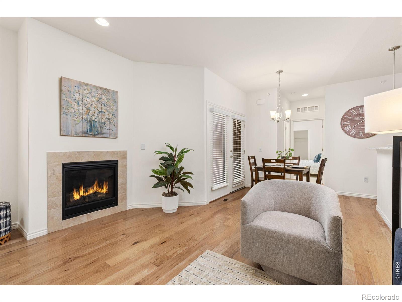 MLS Image #5 for 226 n parkside drive,longmont, Colorado