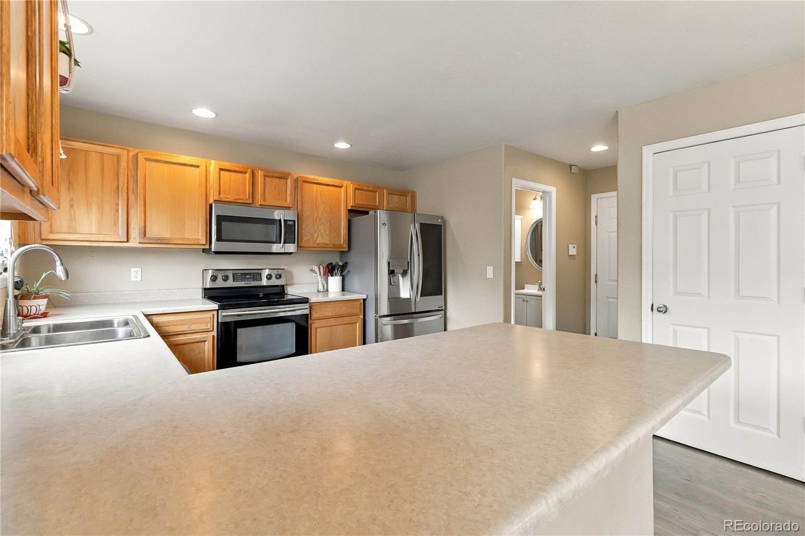 MLS Image #9 for 22262 e navarro place,aurora, Colorado