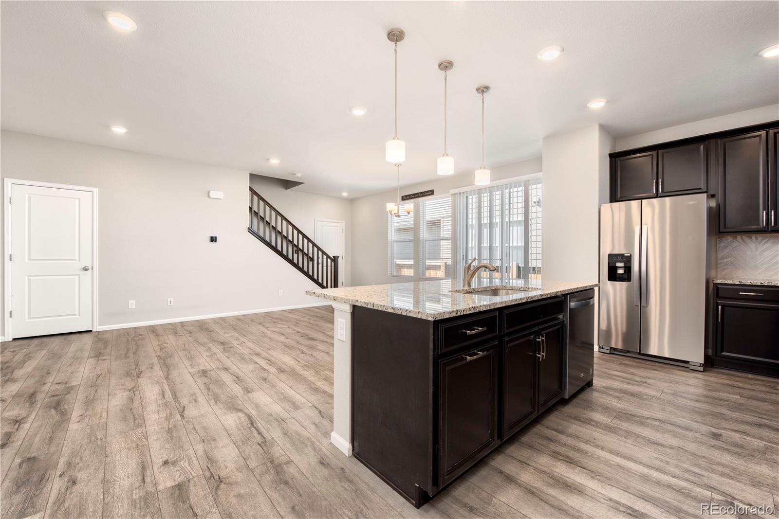 MLS Image #6 for 5725  hanover street,denver, Colorado