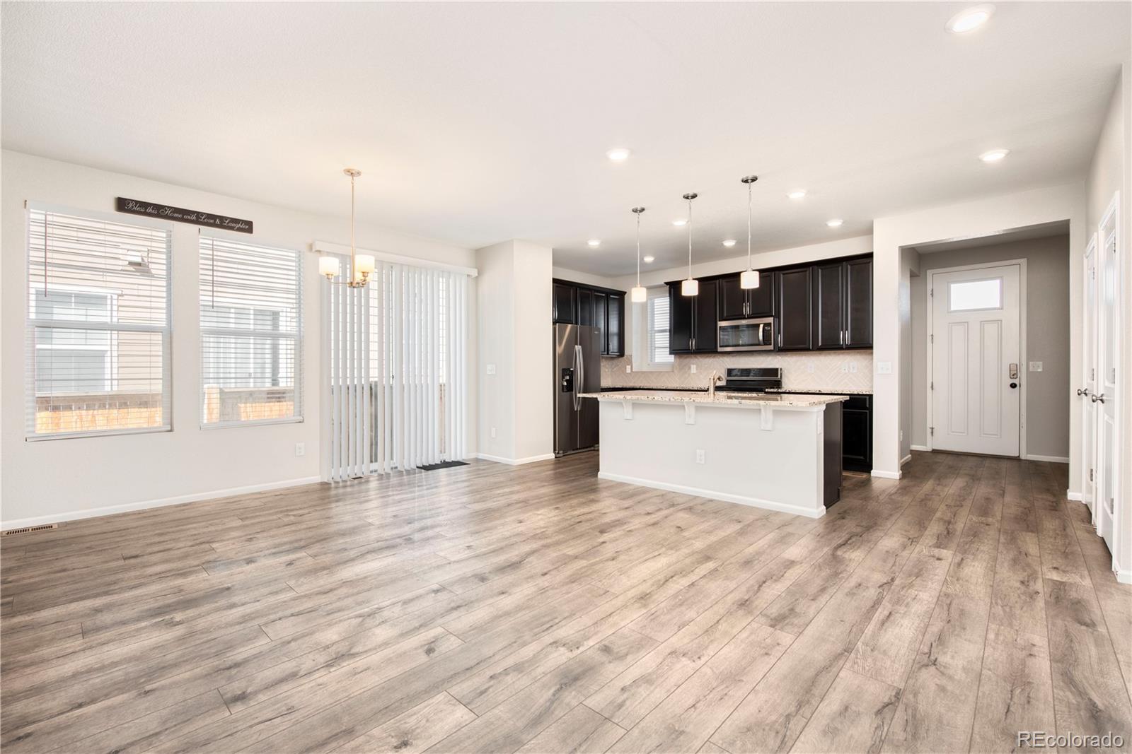 MLS Image #7 for 5725  hanover street,denver, Colorado