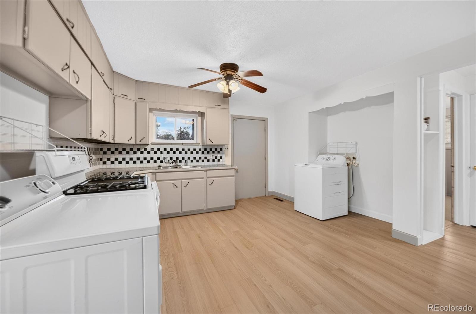 MLS Image #4 for 1101 w stanford avenue,englewood, Colorado