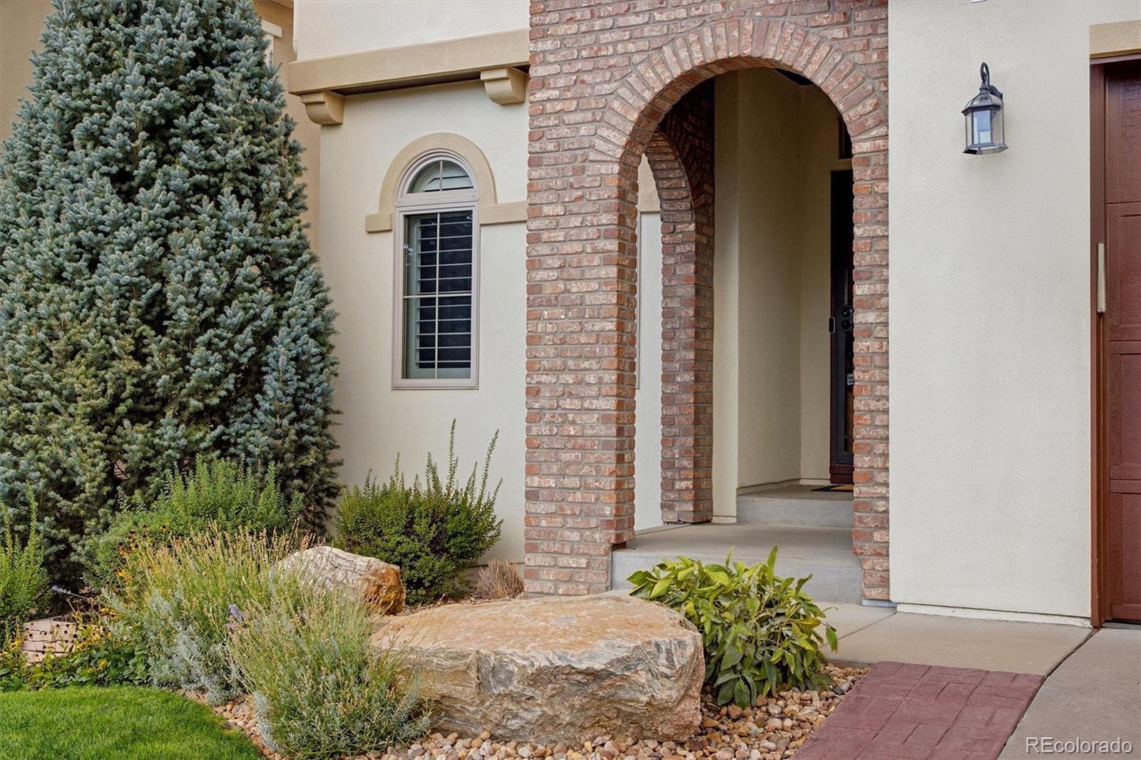 MLS Image #3 for 2553 s kendrick court,lakewood, Colorado