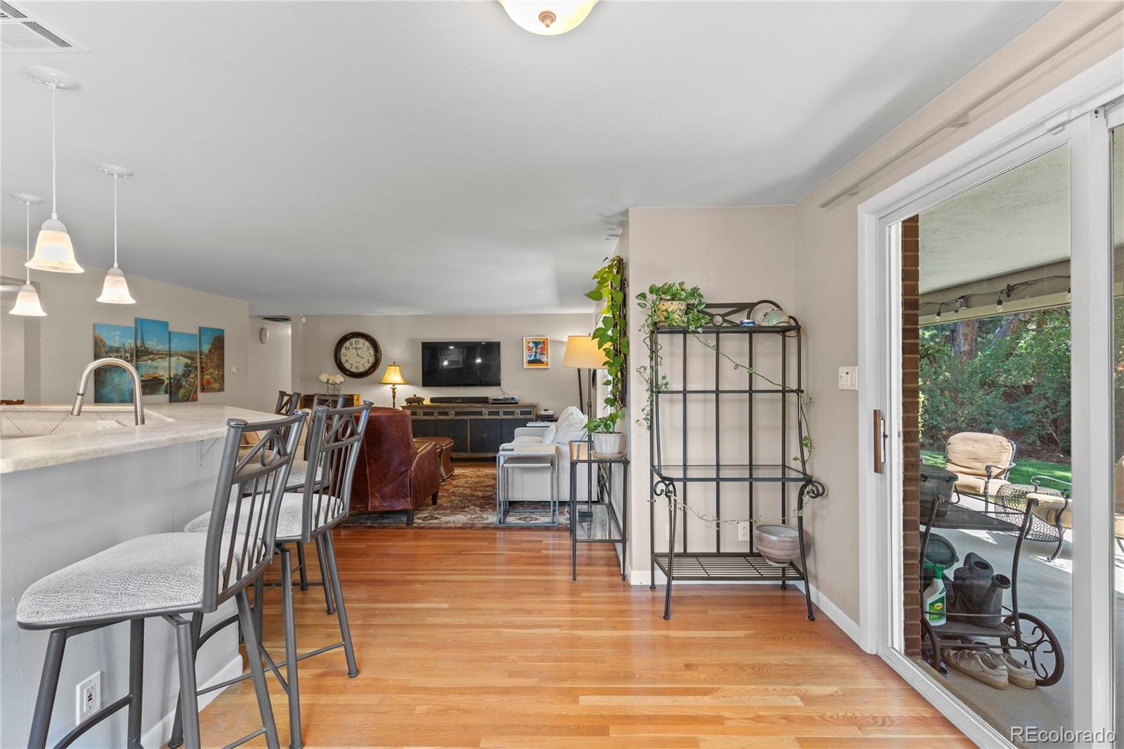 MLS Image #12 for 240 s kearney street,denver, Colorado