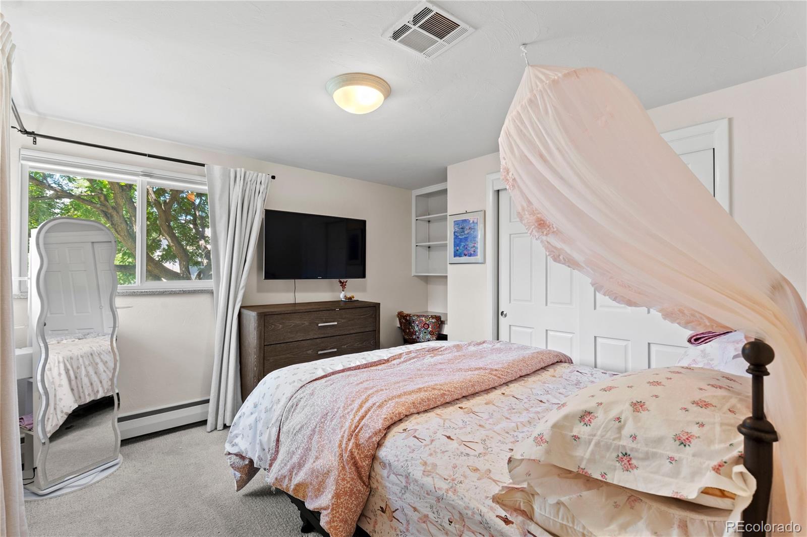 MLS Image #33 for 240 s kearney street,denver, Colorado