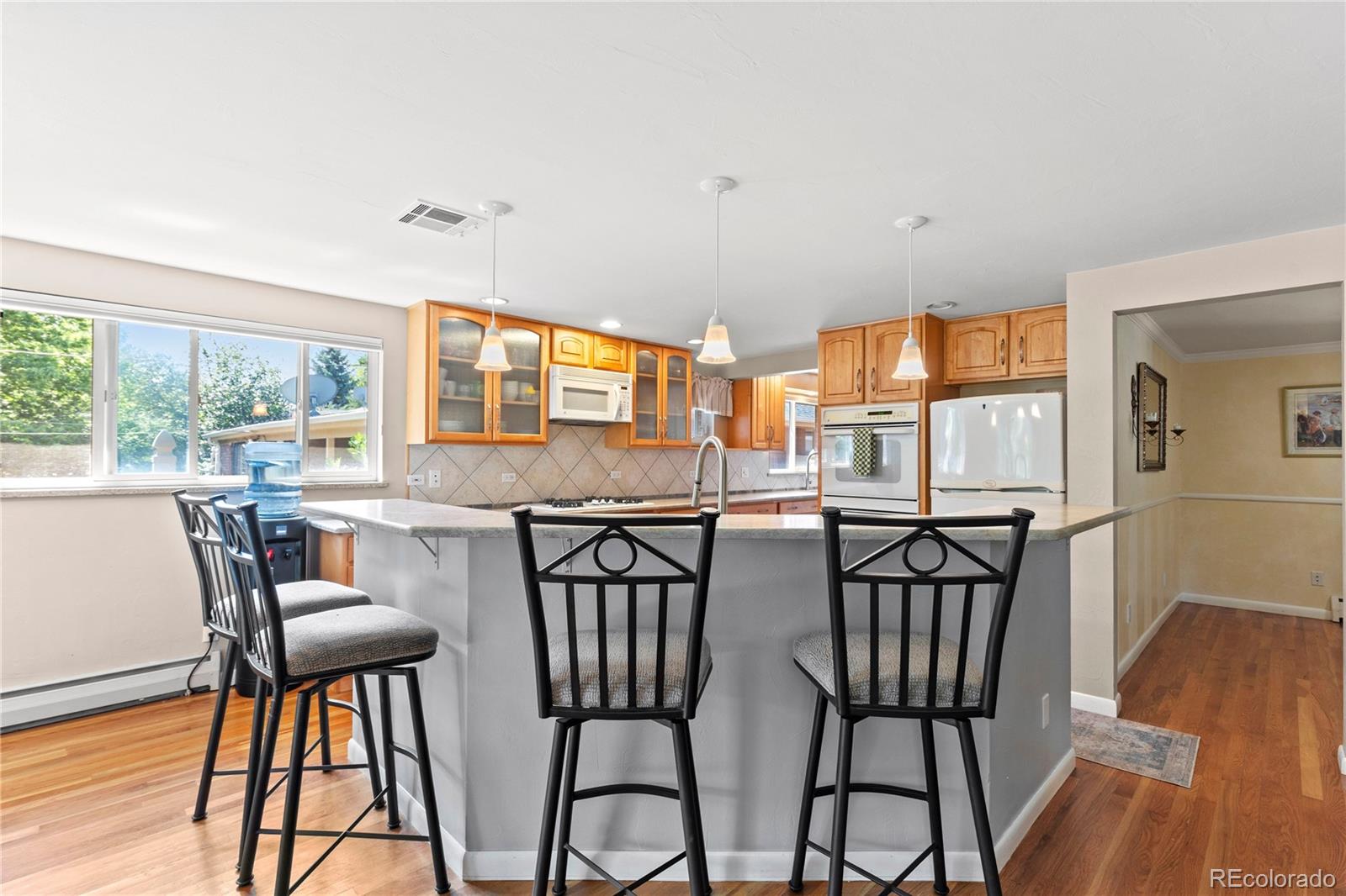 MLS Image #7 for 240 s kearney street,denver, Colorado