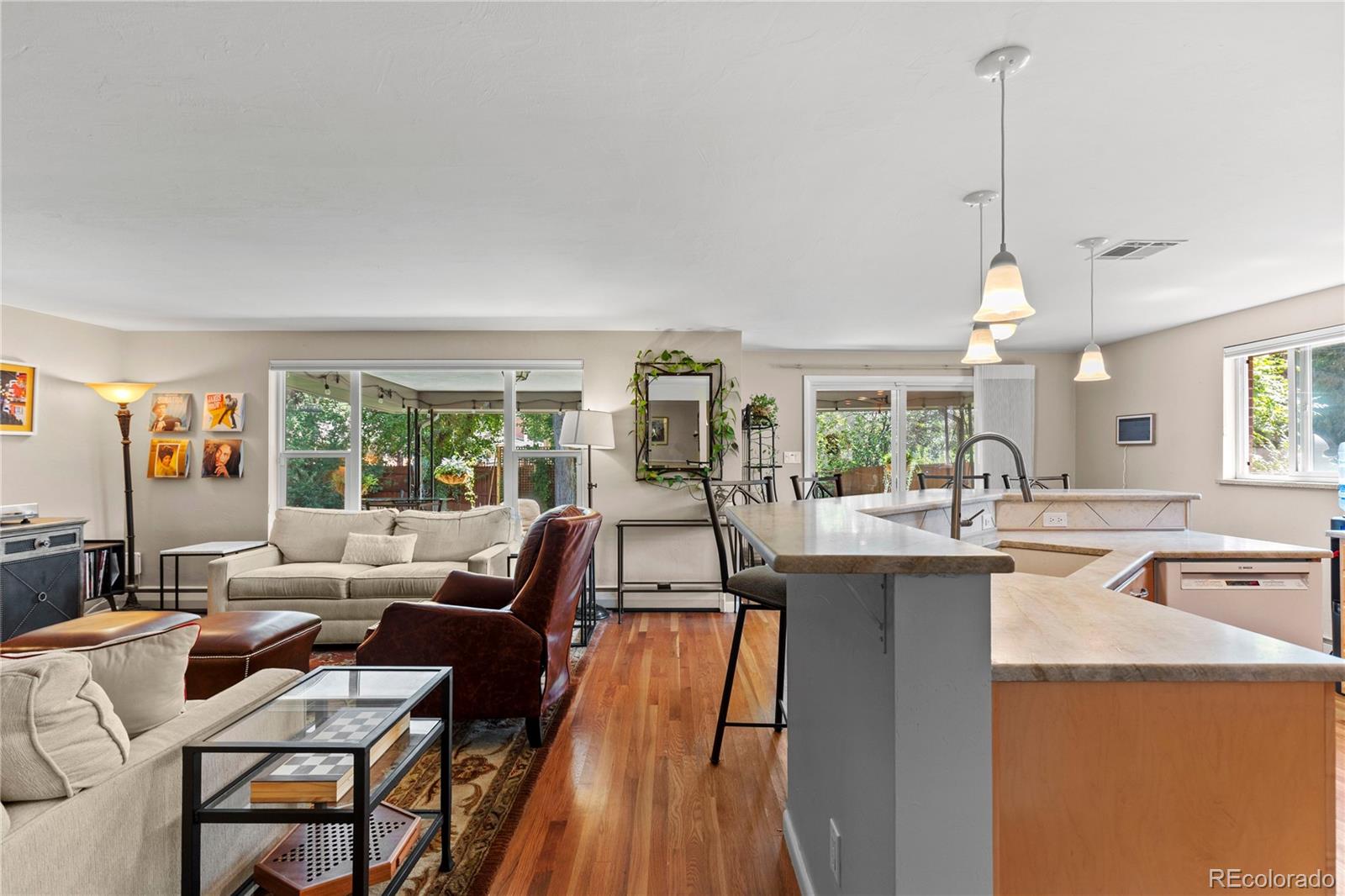MLS Image #9 for 240 s kearney street,denver, Colorado