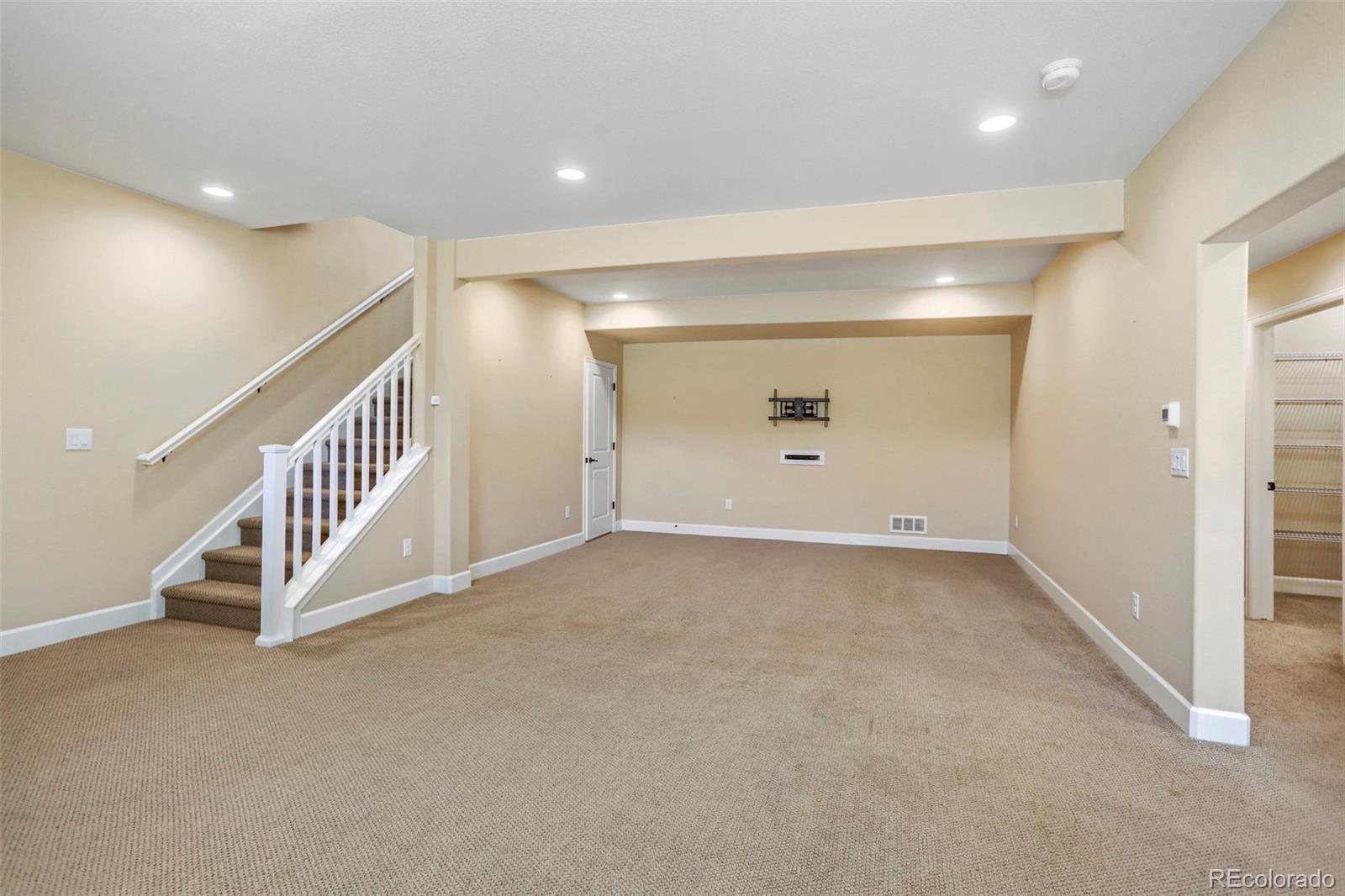 MLS Image #16 for 6998 w jewell drive,lakewood, Colorado