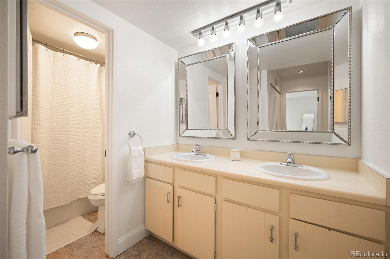 MLS Image #14 for 700 n washington street 305,denver, Colorado