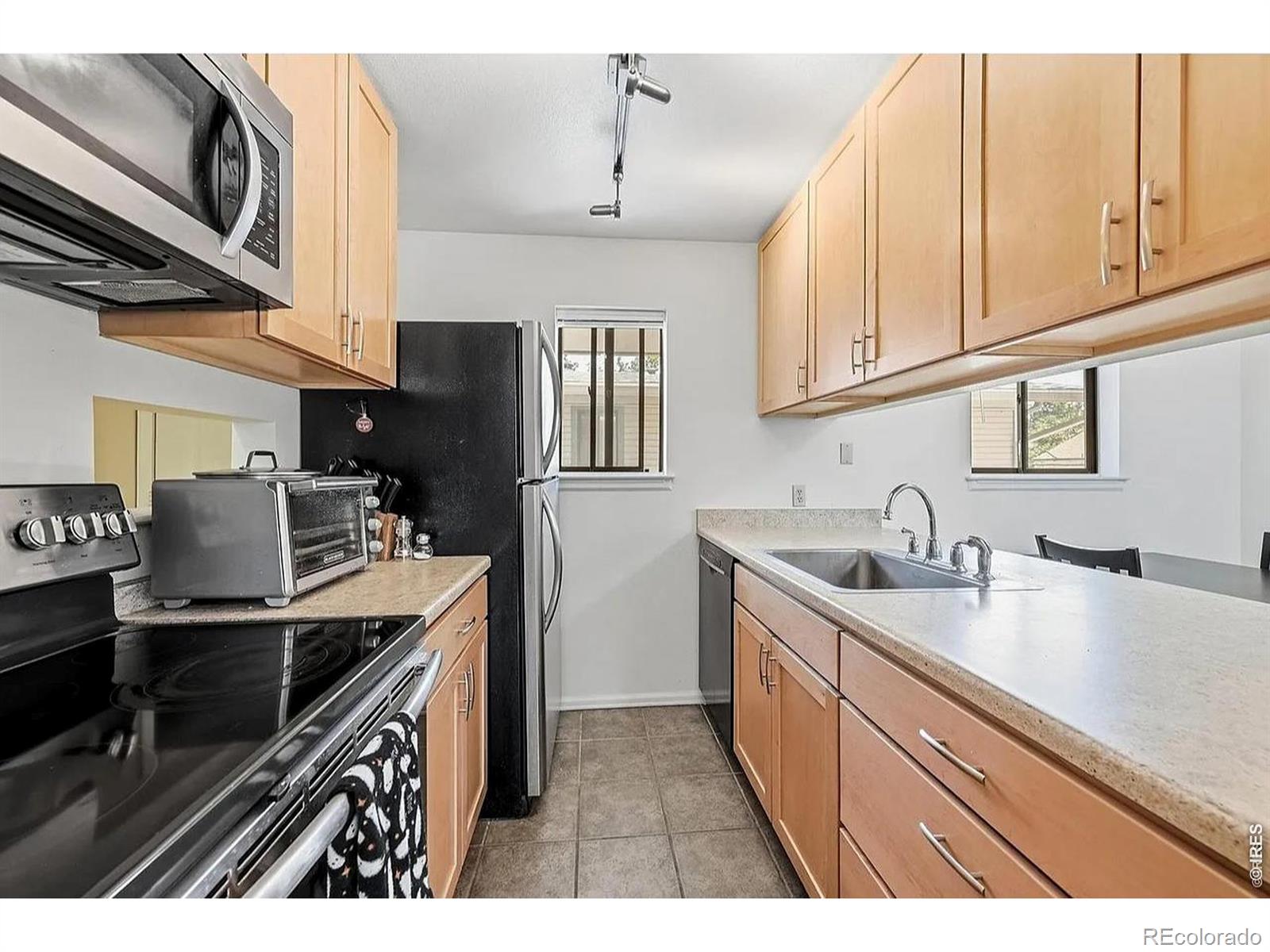 MLS Image #6 for 948  north street,boulder, Colorado
