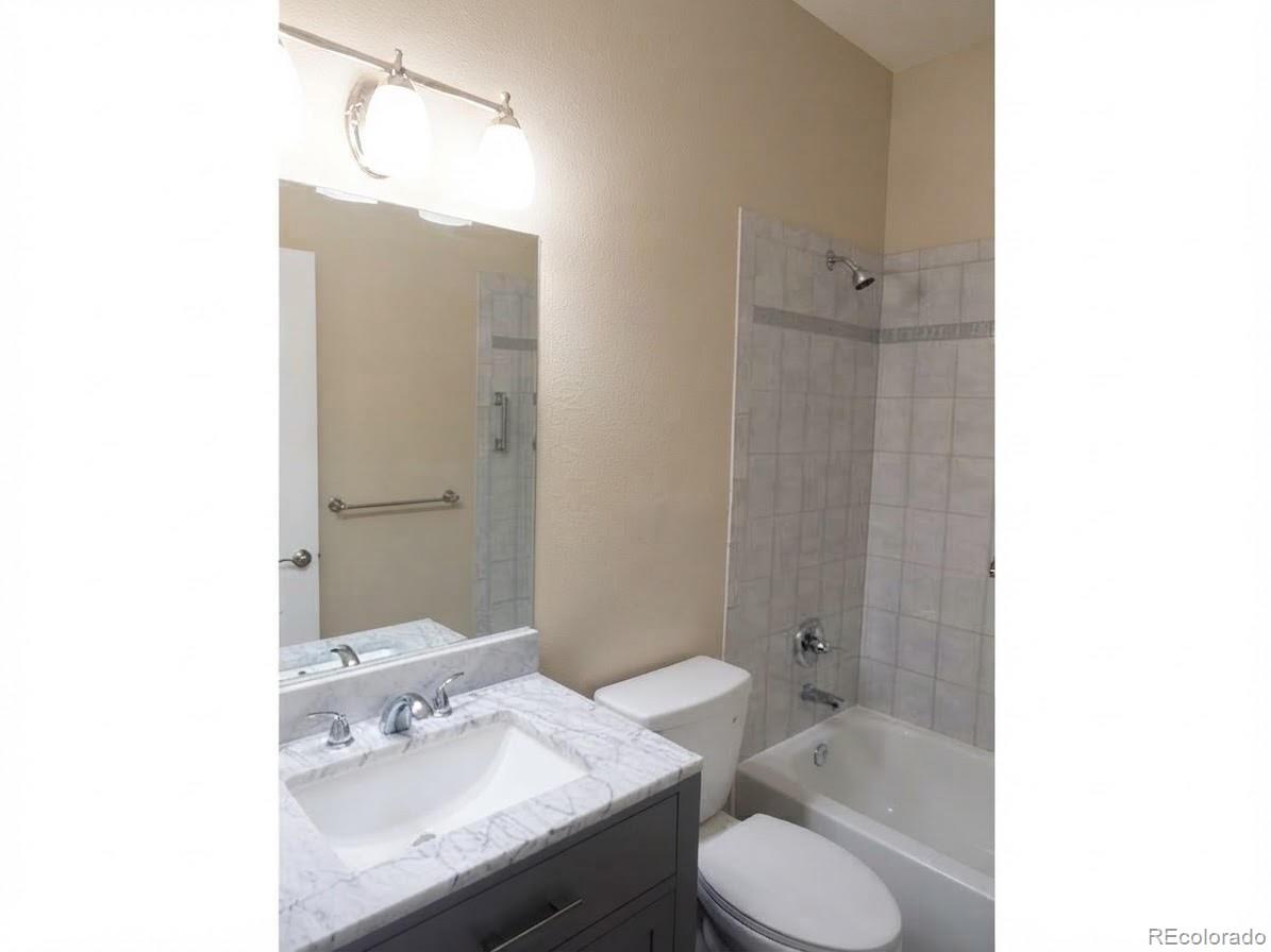 MLS Image #10 for 8692 e hawaii drive,denver, Colorado