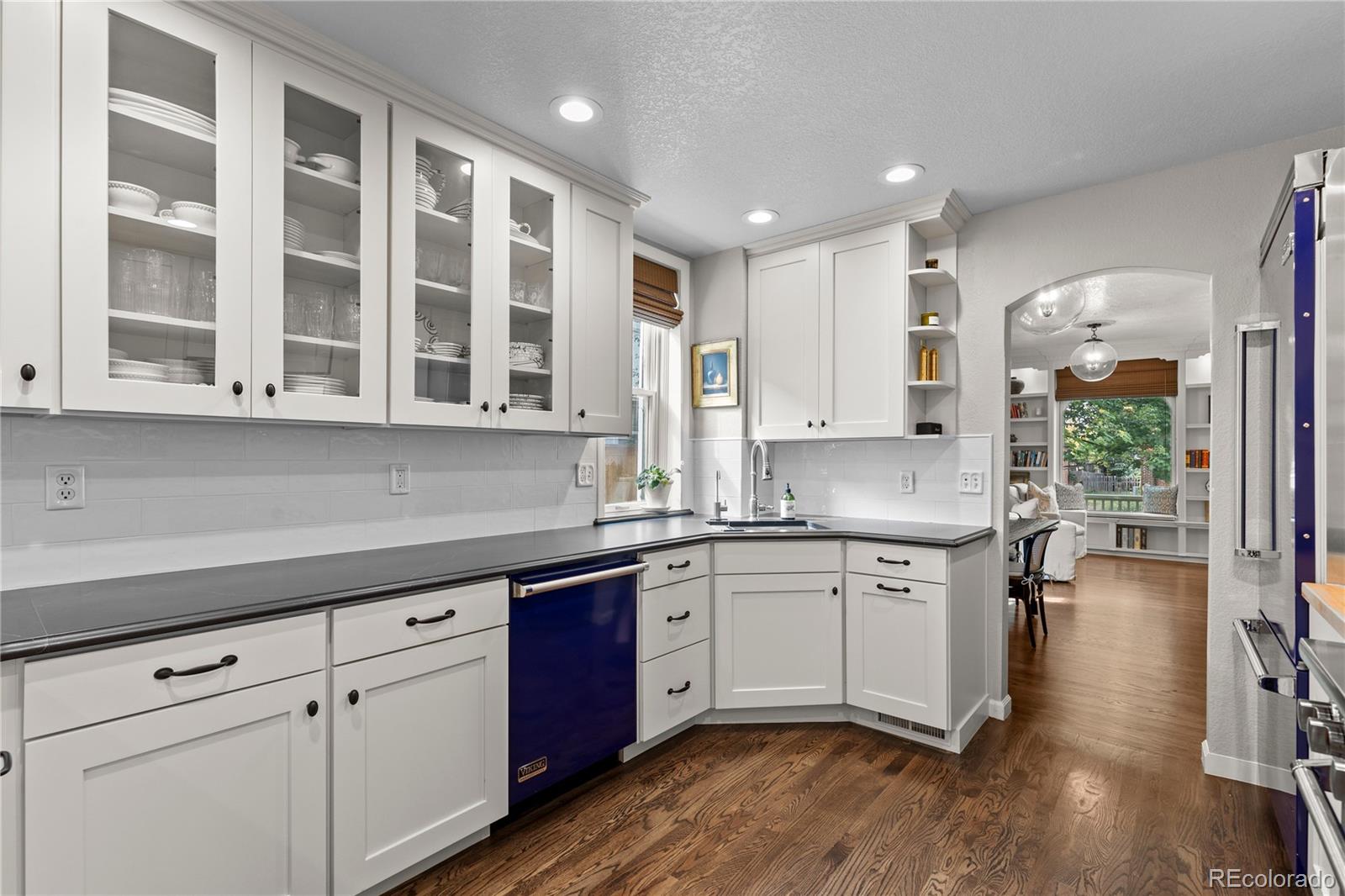 MLS Image #12 for 1032 s york street,denver, Colorado