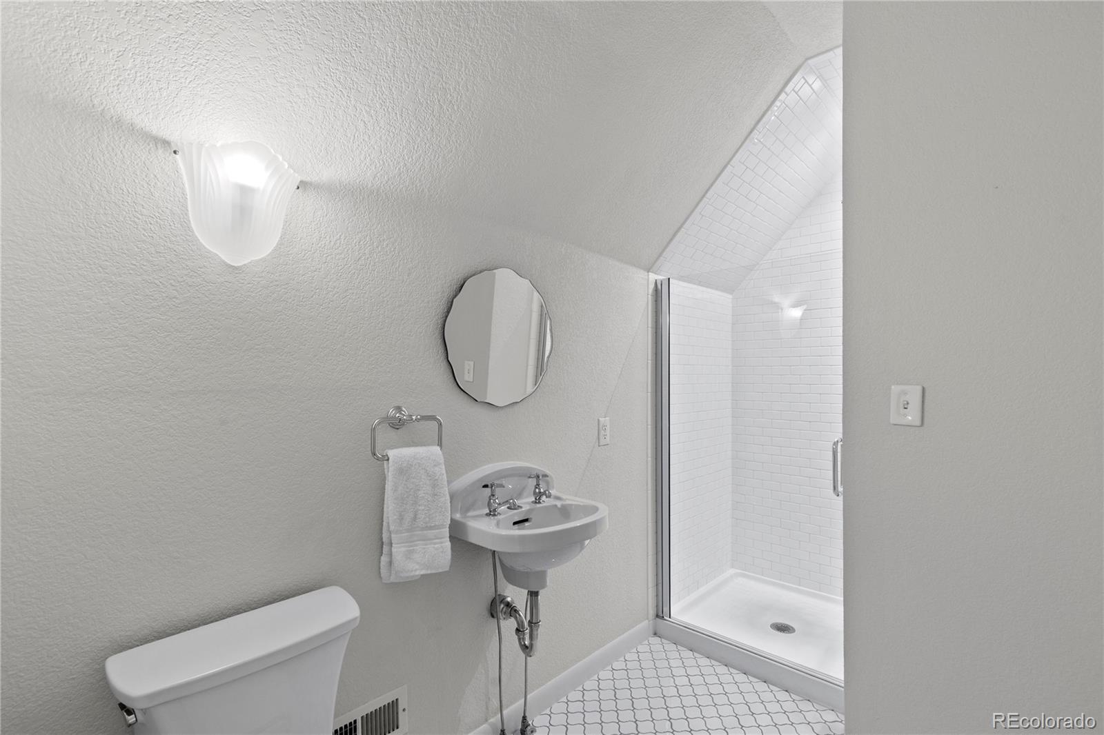MLS Image #36 for 1032 s york street,denver, Colorado